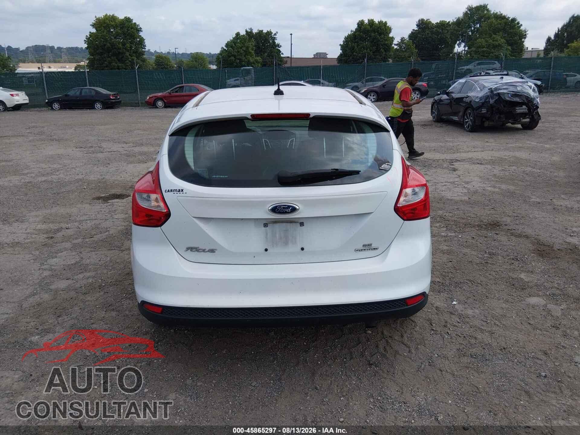 FORD FOCUS 2014 - 1FADP3K21EL312675