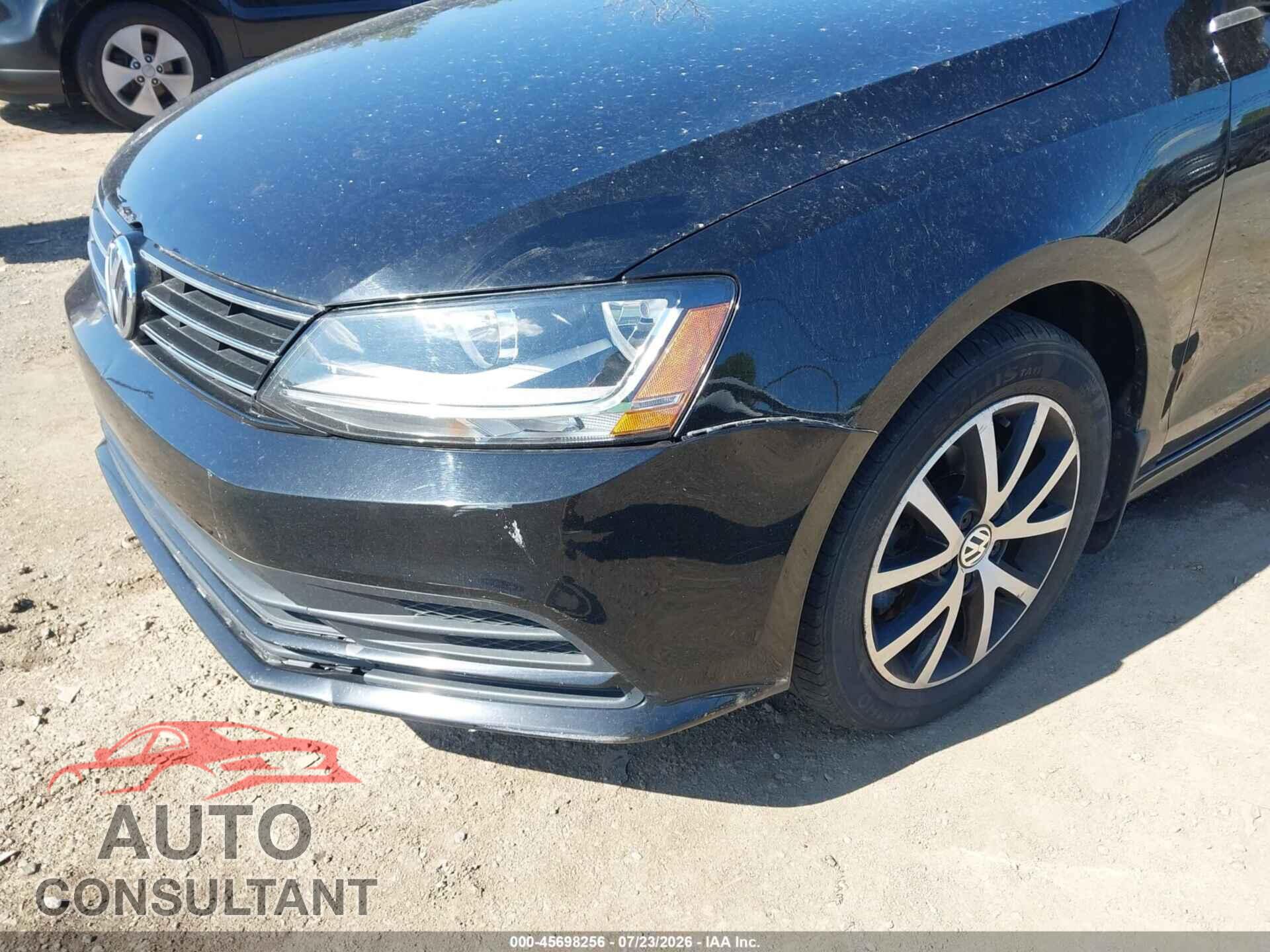 VOLKSWAGEN JETTA 2017 - 3VWB67AJ9HM314579