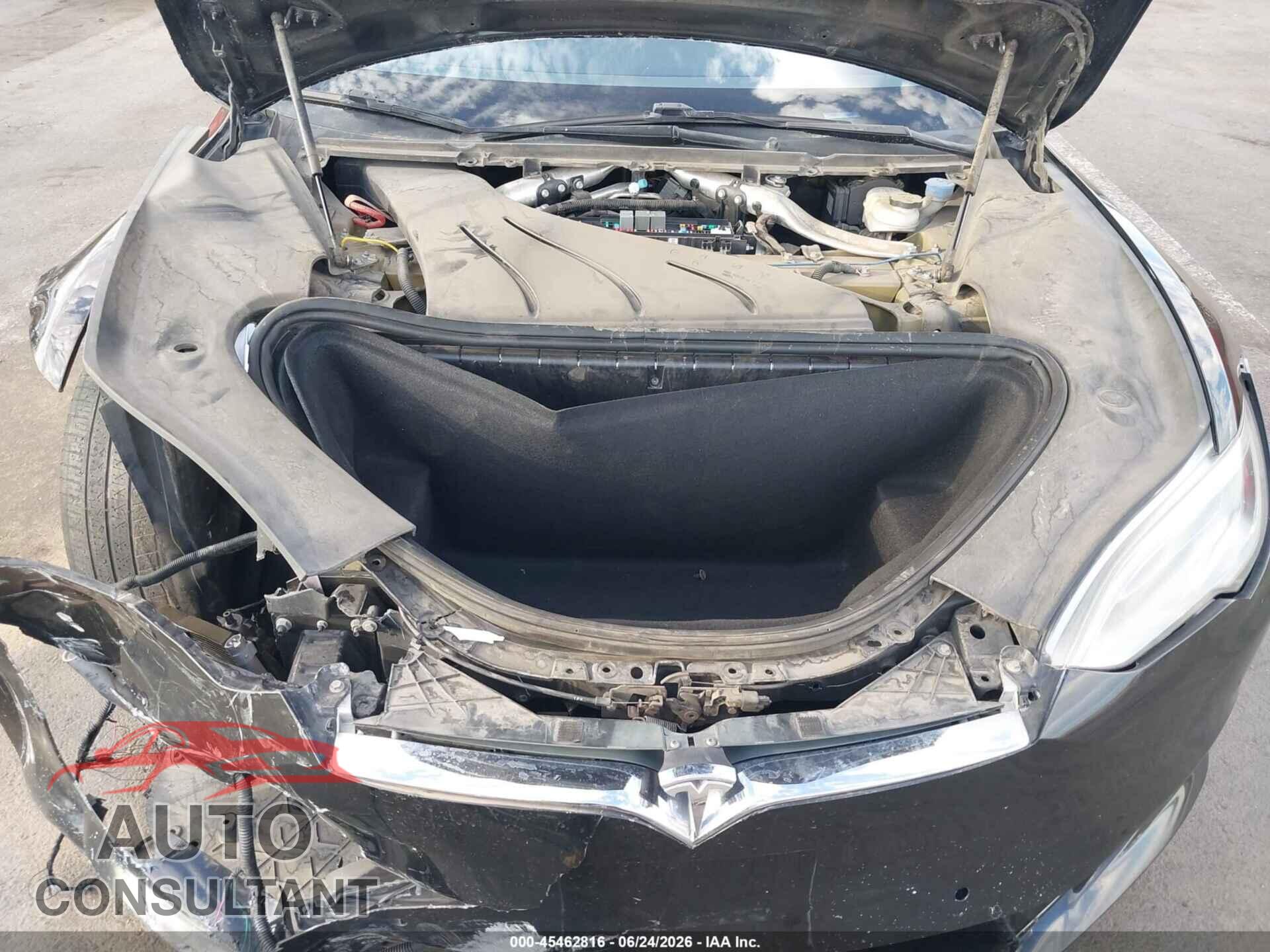 TESLA MODEL S 2018 - 5YJSA1E26JF300117