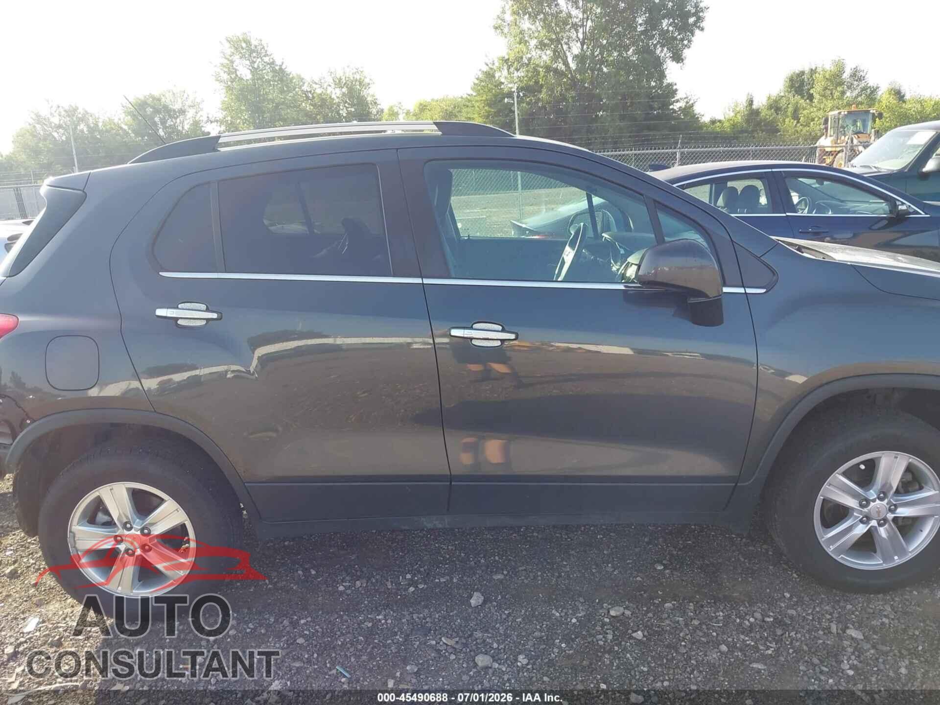 CHEVROLET TRAX 2018 - KL7CJPSB2JB604007
