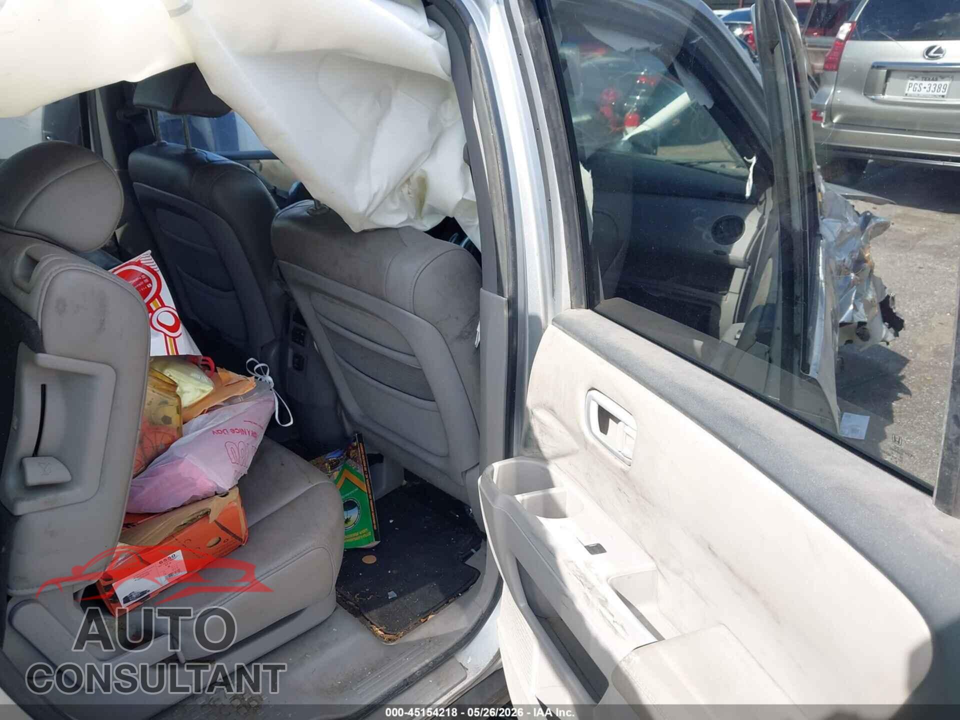 HONDA PILOT 2011 - 5FNYF3H56BB017022
