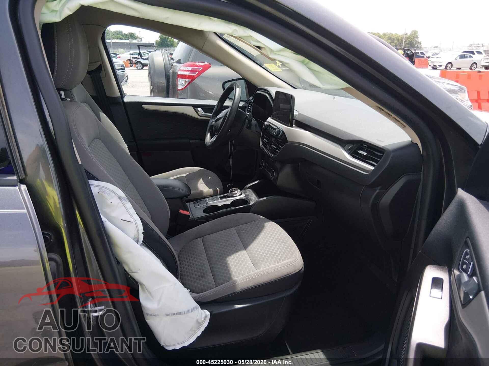 FORD ESCAPE 2020 - 1FMCU9G64LUA33107