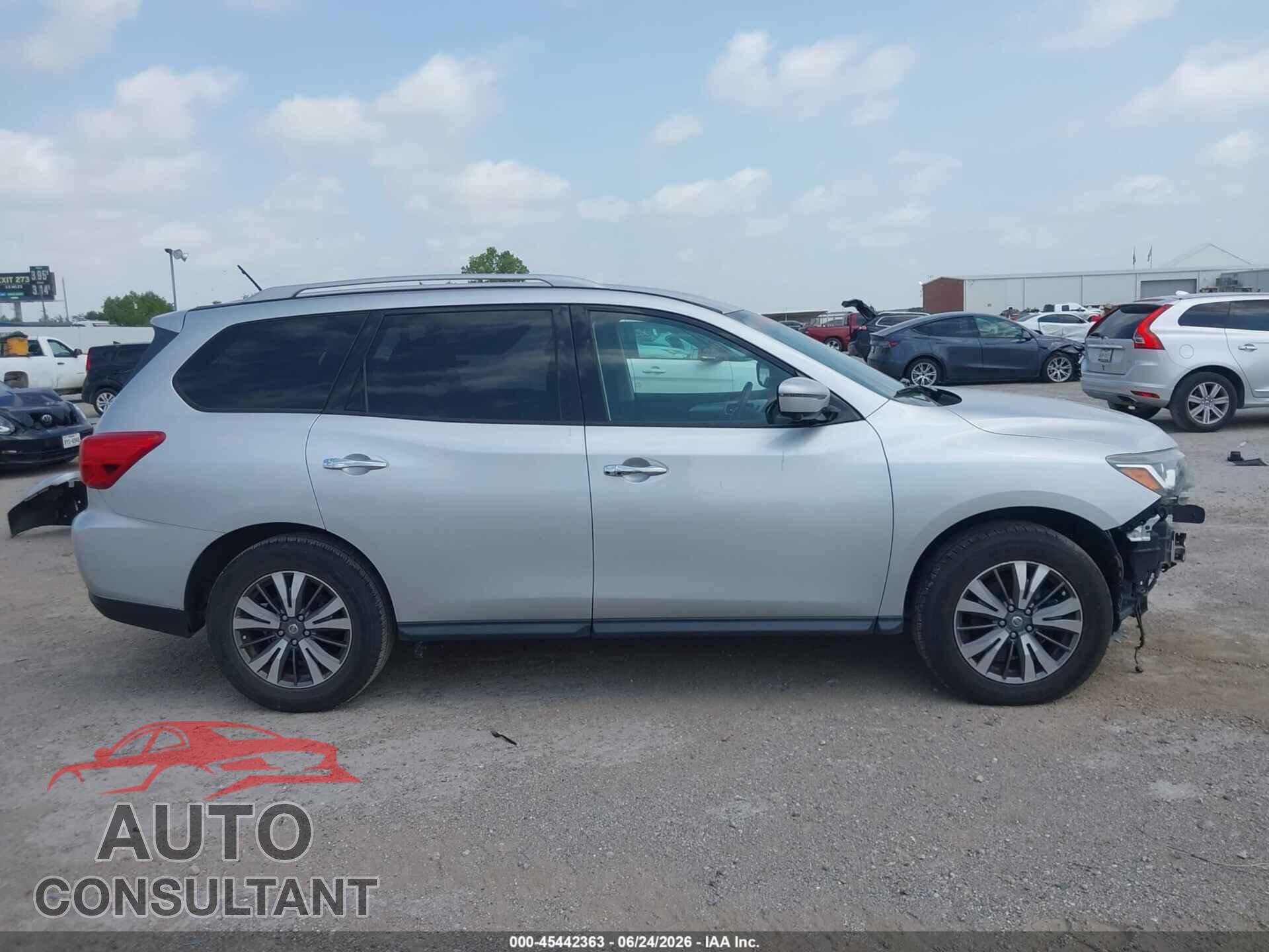 NISSAN PATHFINDER 2018 - 5N1DR2MN7JC610577