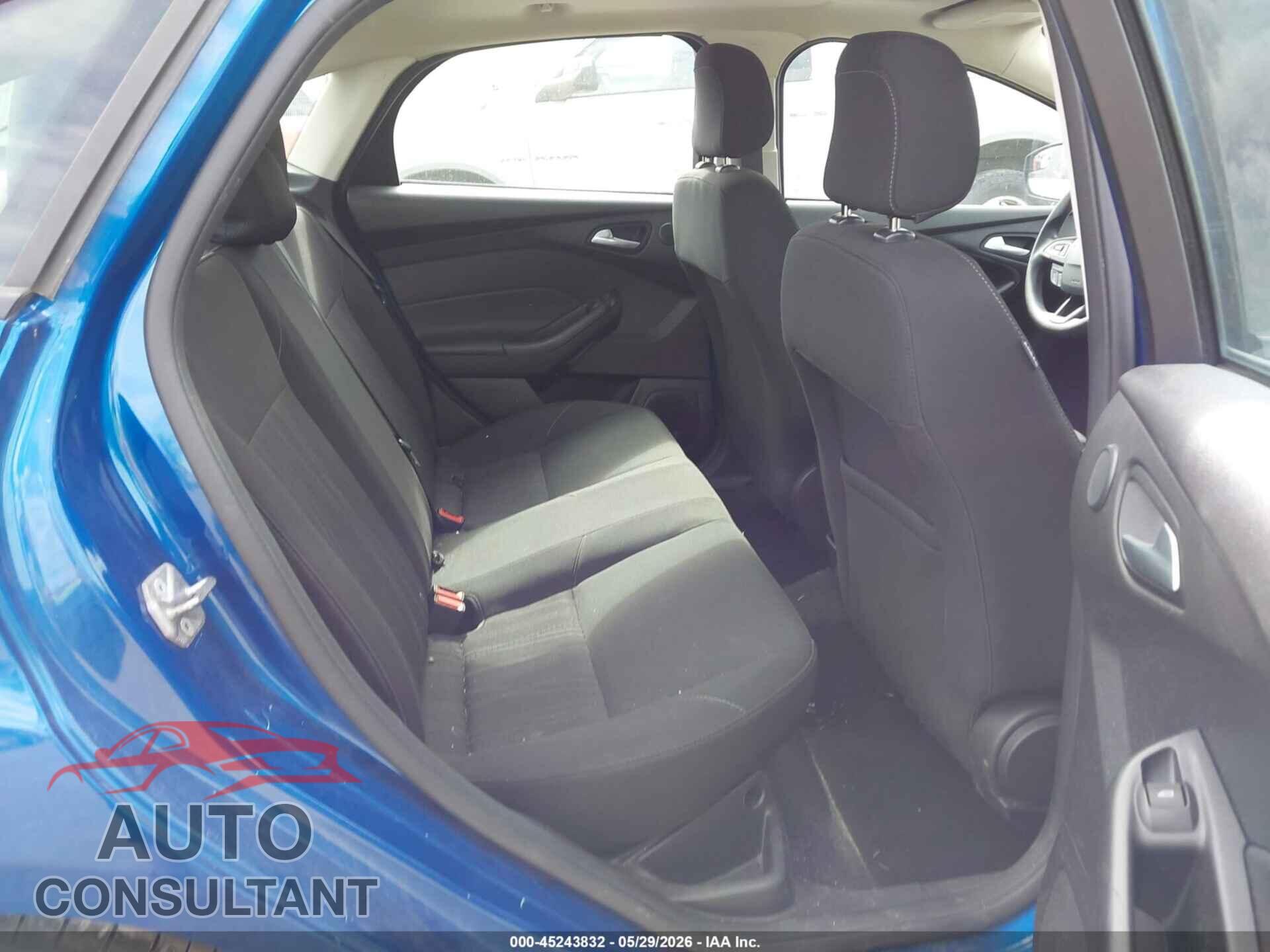 FORD FOCUS 2018 - 1FADP3H24JL242560