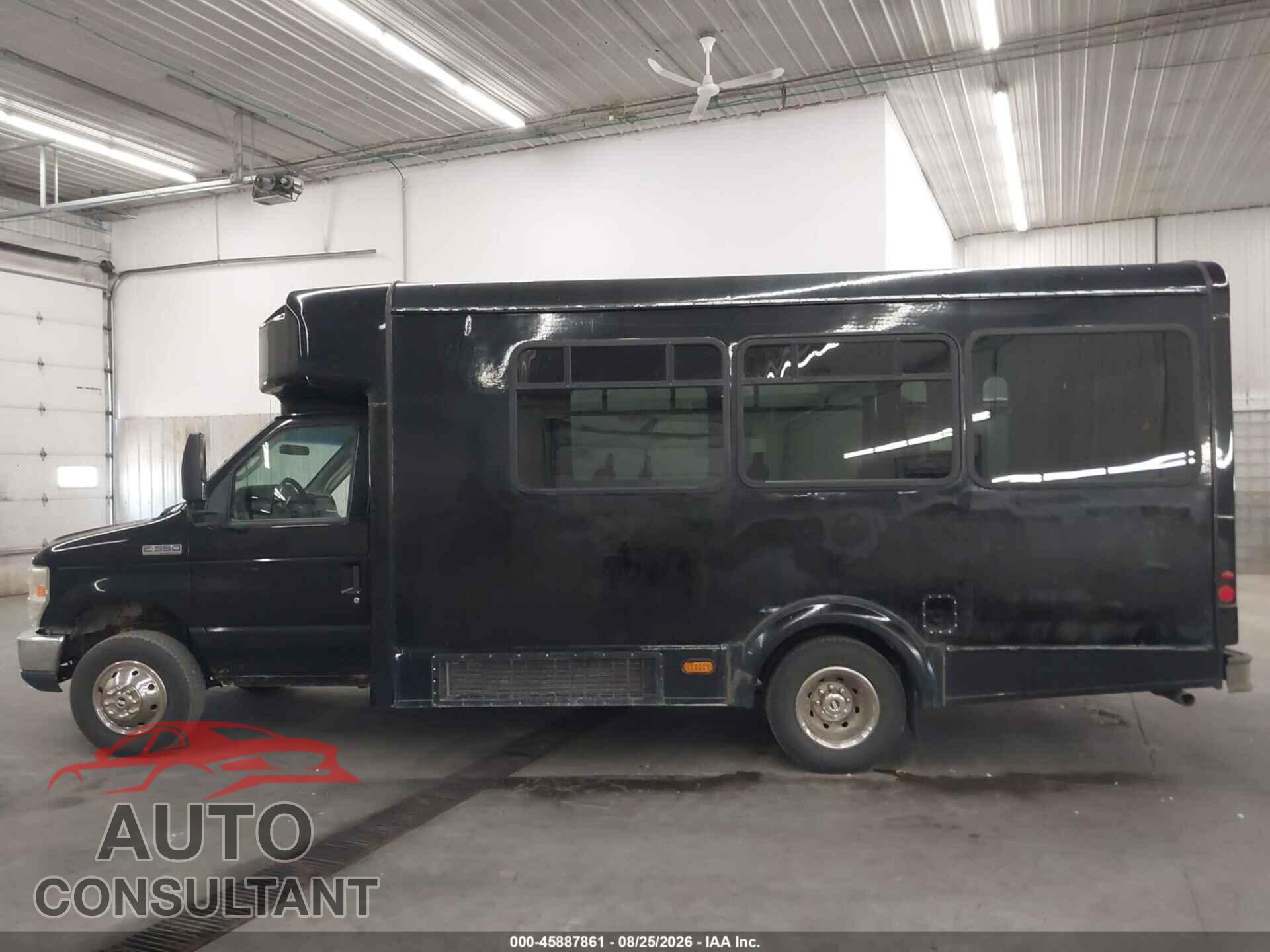 FORD GLAV BUS 2010 - 1FDEE35S29DA90076