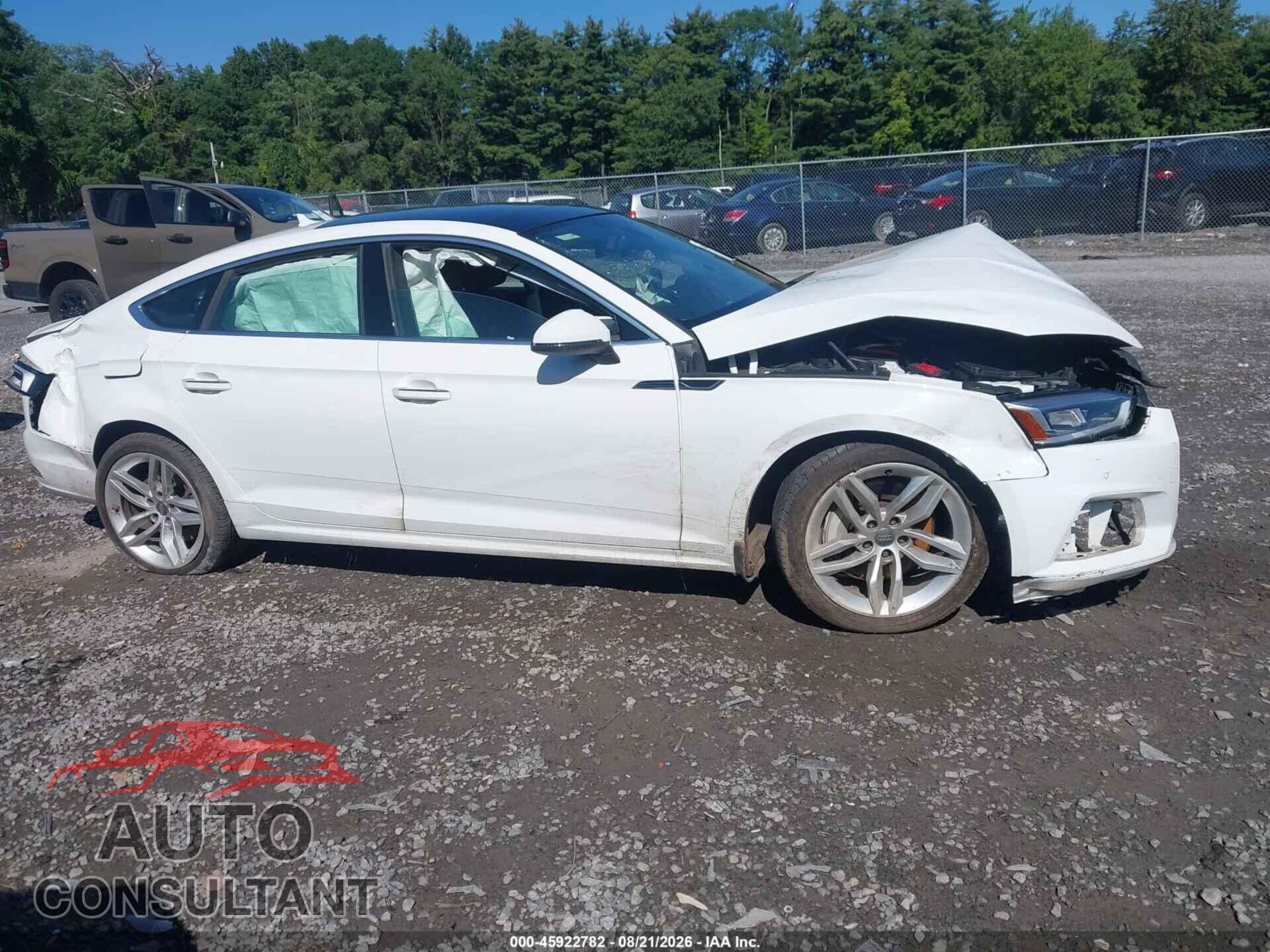 AUDI A5 2019 - WAUBNCF54KA043510