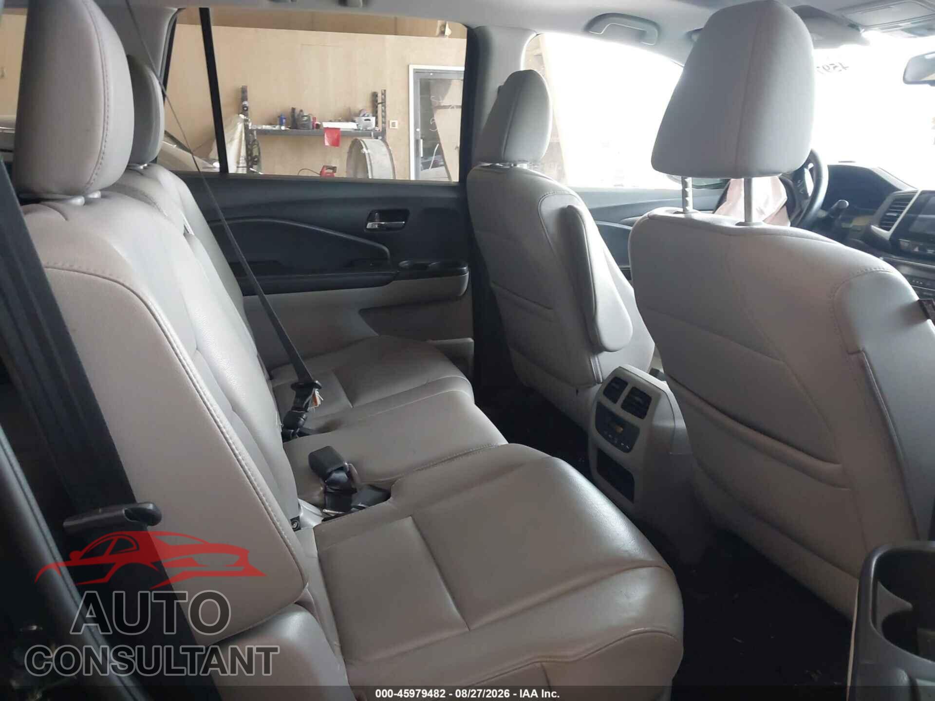 HONDA PILOT 2016 - 5FNYF6H58GB038527