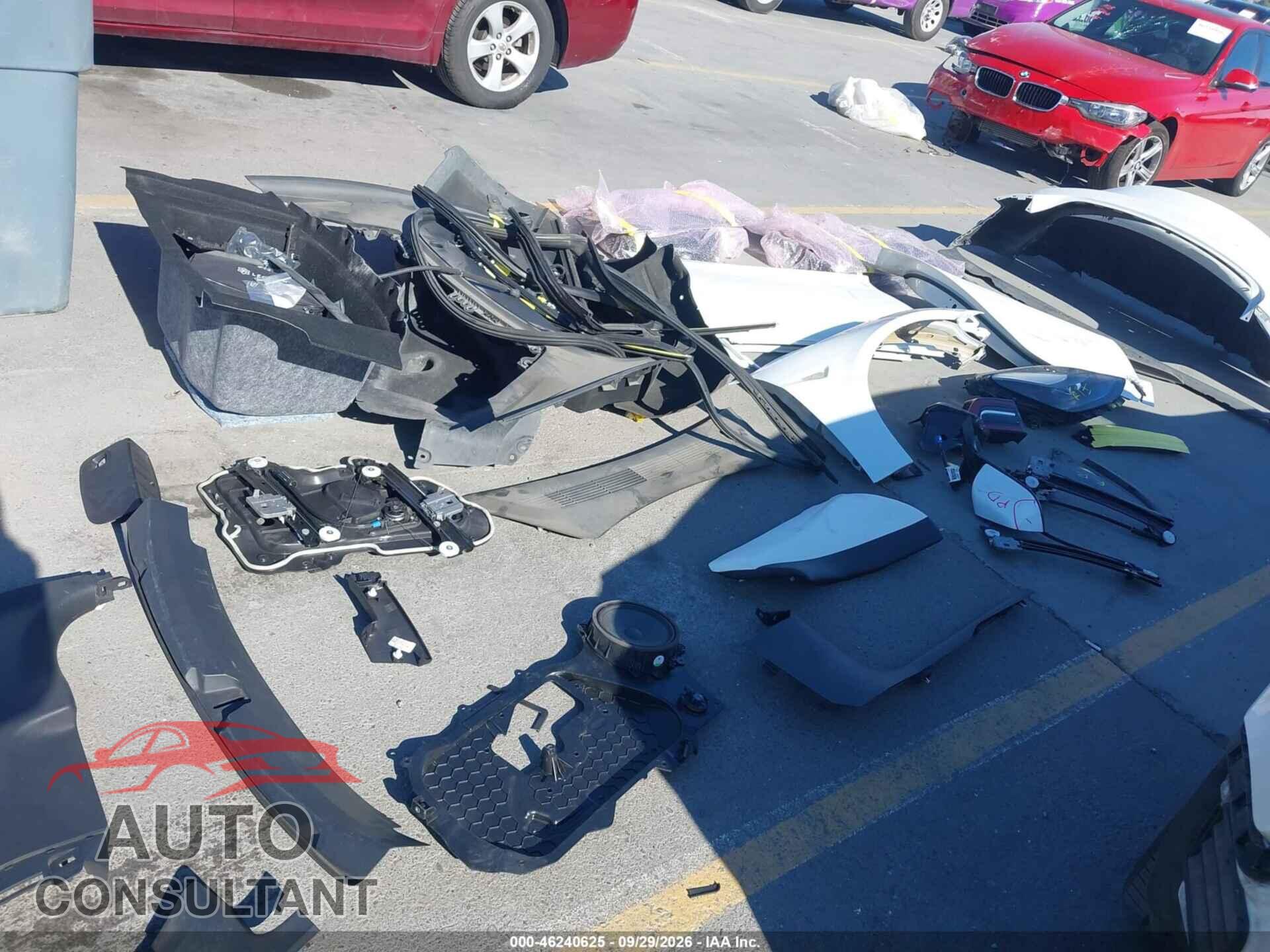 TESLA MODEL 3 2021 - 5YJ3E1EA2MF018352