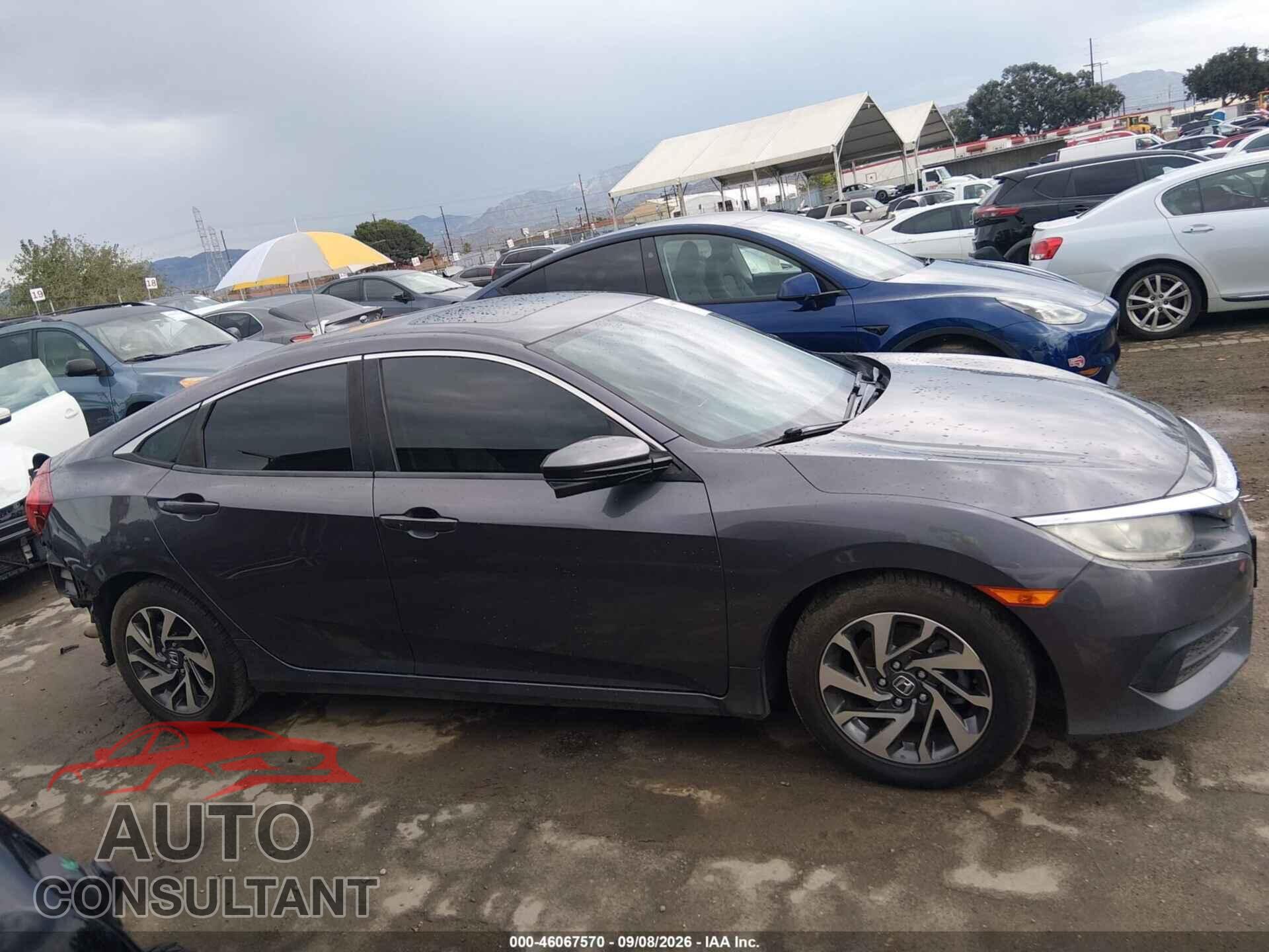 HONDA CIVIC 2016 - 2HGFC2F70GH572307