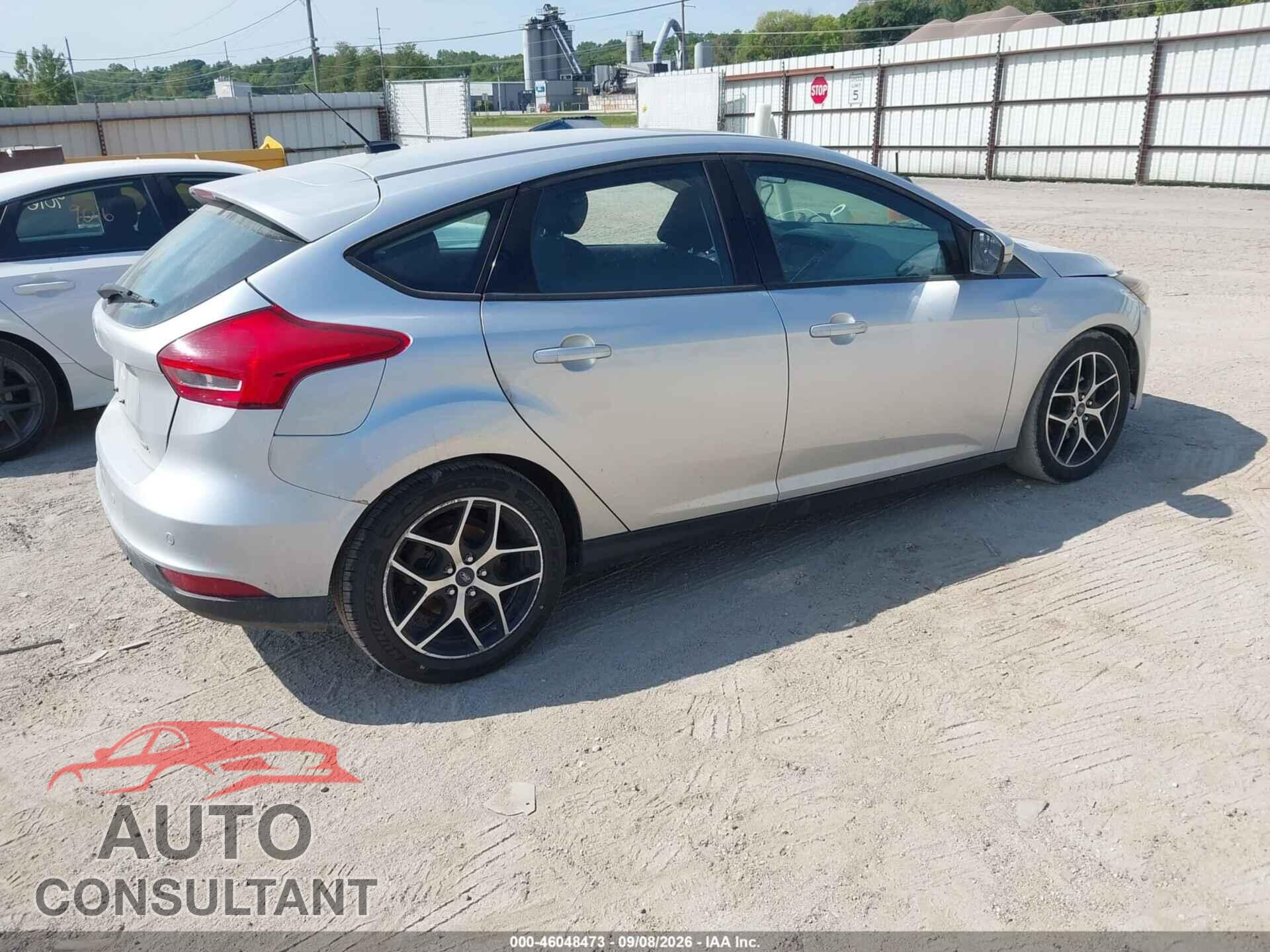 FORD FOCUS 2017 - 1FADP3M28HL254436