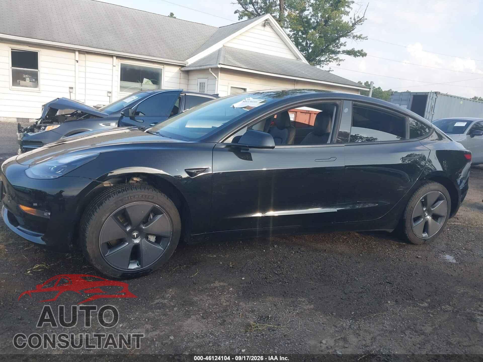 TESLA MODEL 3 2023 - 5YJ3E1EB8PF631945
