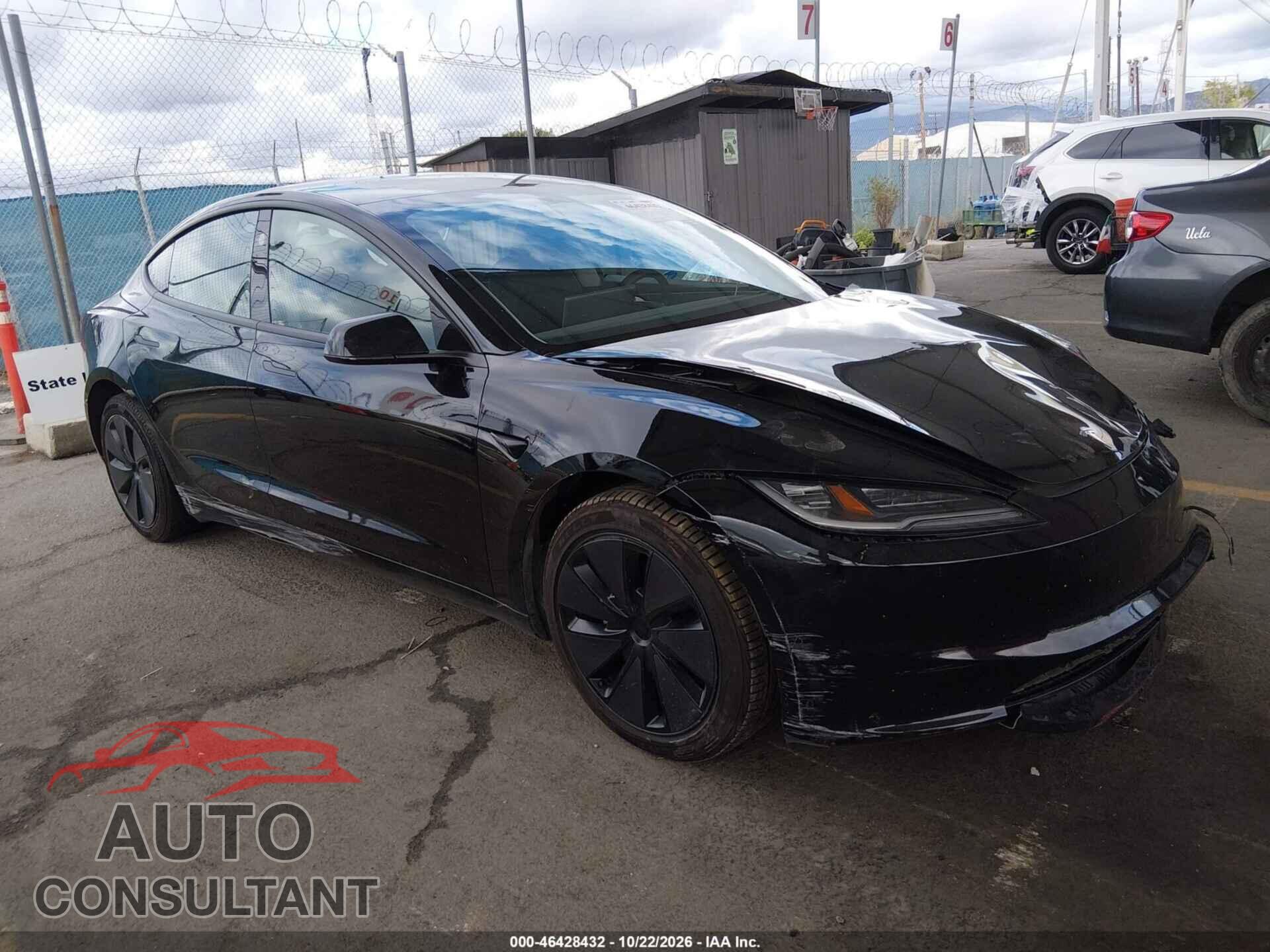 TESLA MODEL 3 2024 - 5YJ3E1EA5RF732810