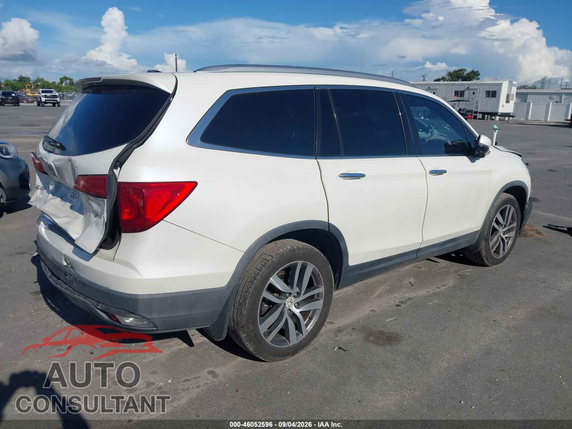 HONDA PILOT 2017 - 5FNYF5H97HB016341