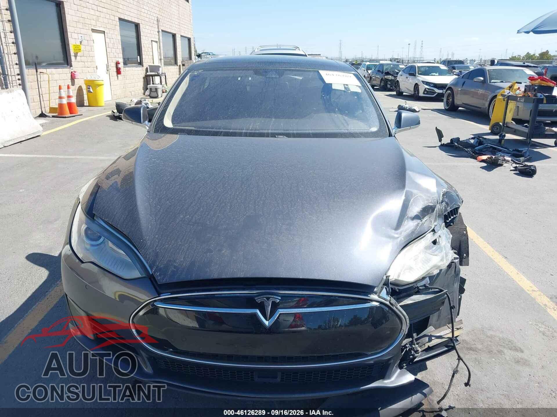 TESLA MODEL S 2016 - 5YJSA1E10GF125380