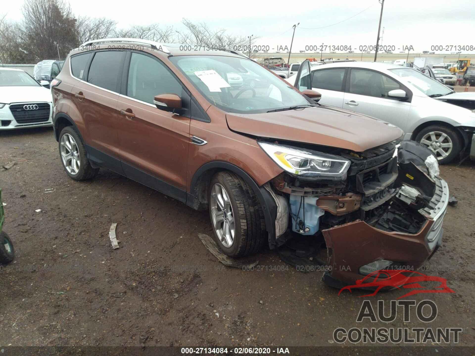 FORD ESCAPE 2017 - 1FMCU9J94HUC49226