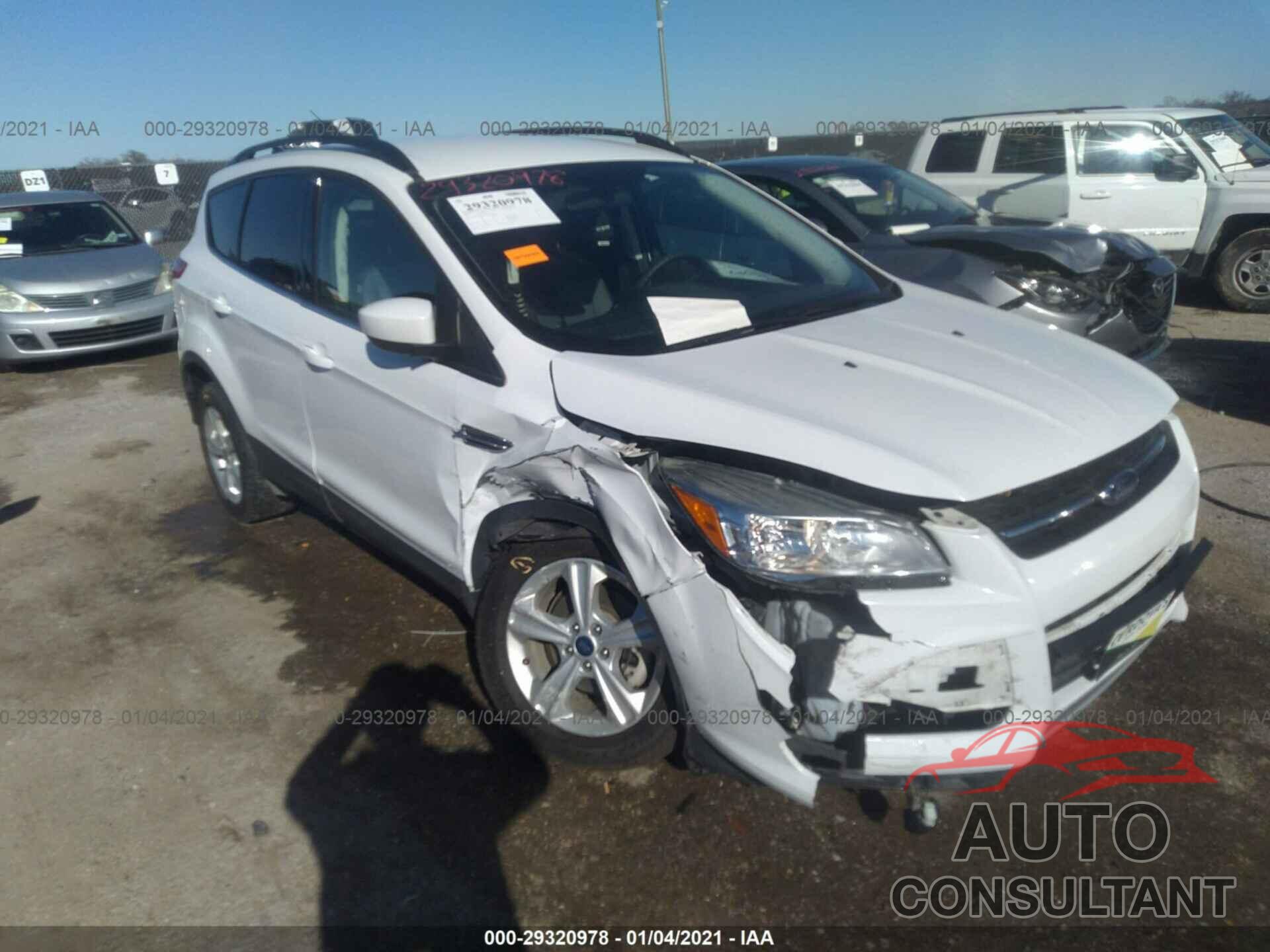 FORD ESCAPE 2016 - 1FMCU0GX2GUB82366