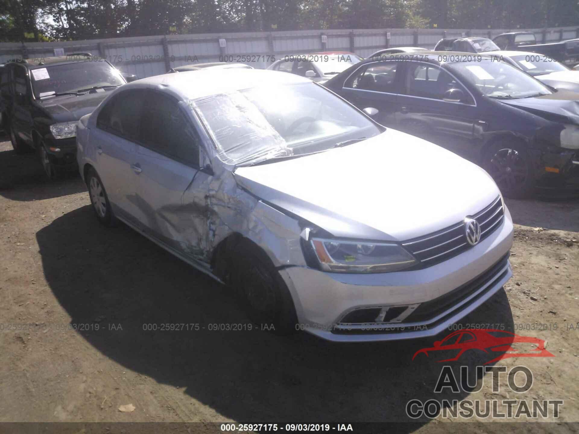 VOLKSWAGEN JETTA 2015 - 3VW2K7AJ5FM311686