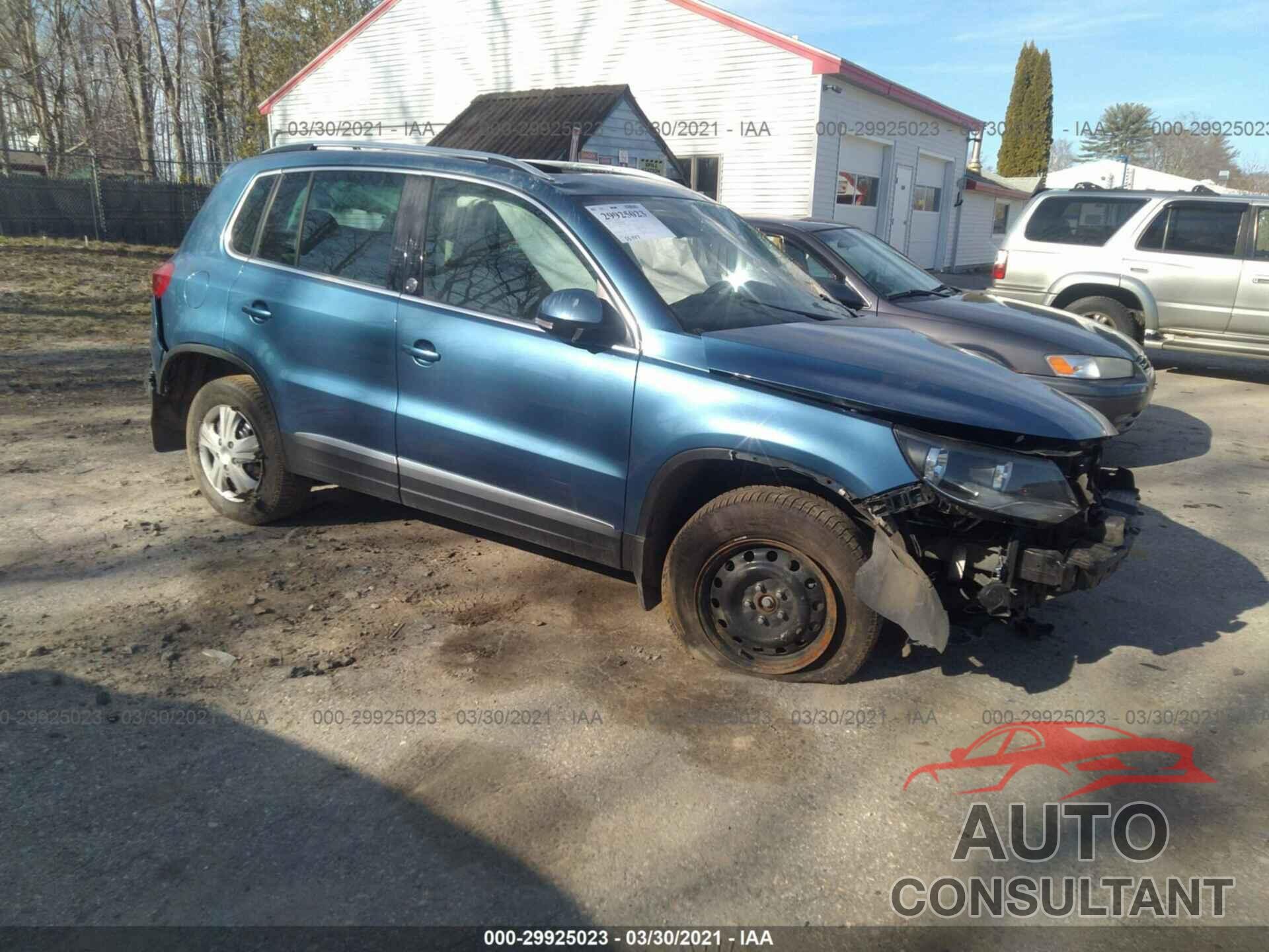 VOLKSWAGEN TIGUAN 2017 - WVGSV7AXXHK003062