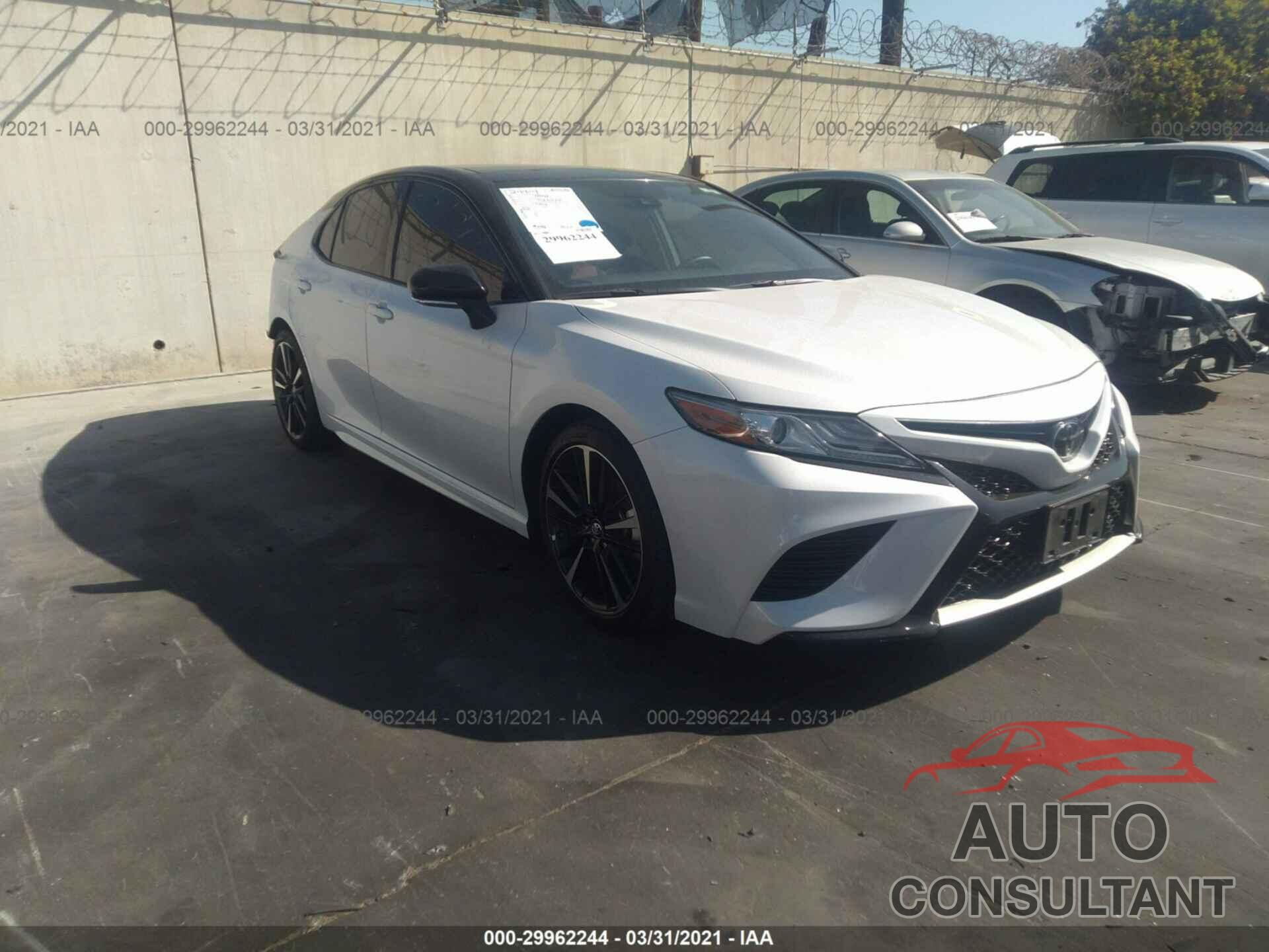 TOYOTA CAMRY 2019 - 4T1B61HK7KU282311