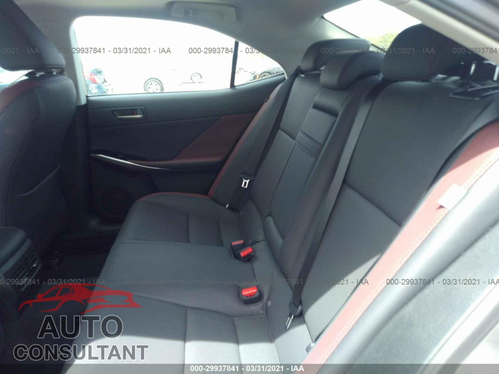 LEXUS IS 2020 - JTHAA1D29L5108500