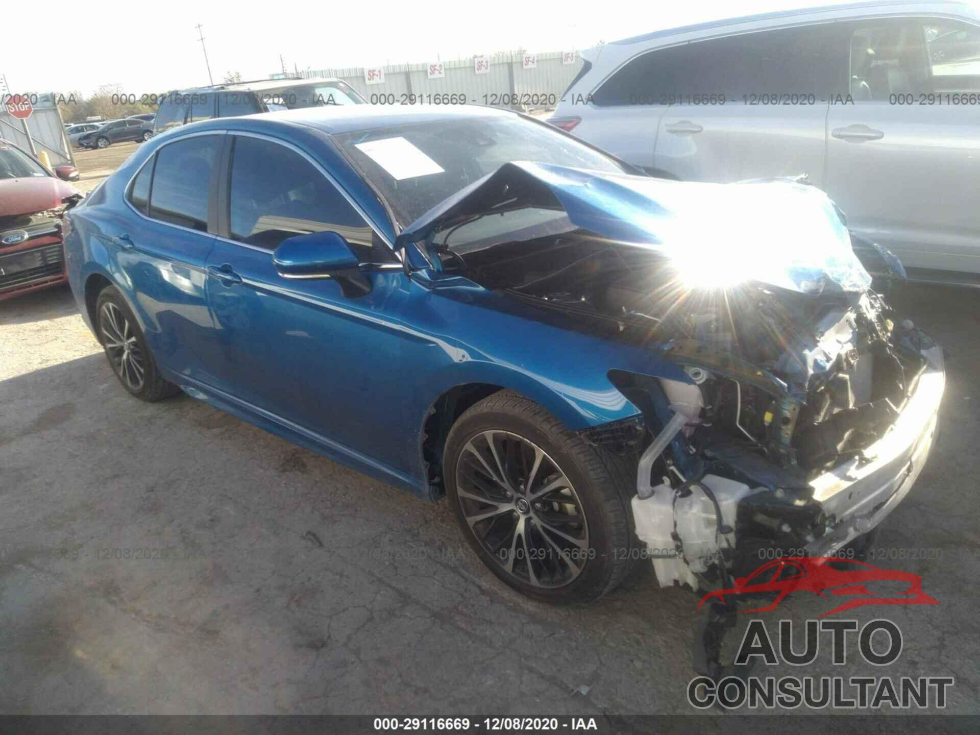 TOYOTA CAMRY 2019 - 4T1B11HK1KU278432