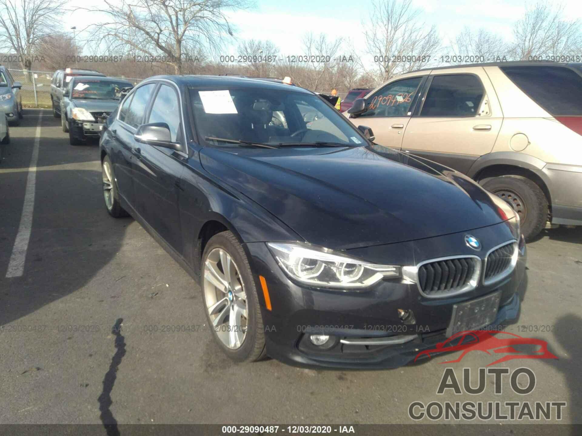 BMW 3 SERIES 2018 - WBA8D9G52JNU70089