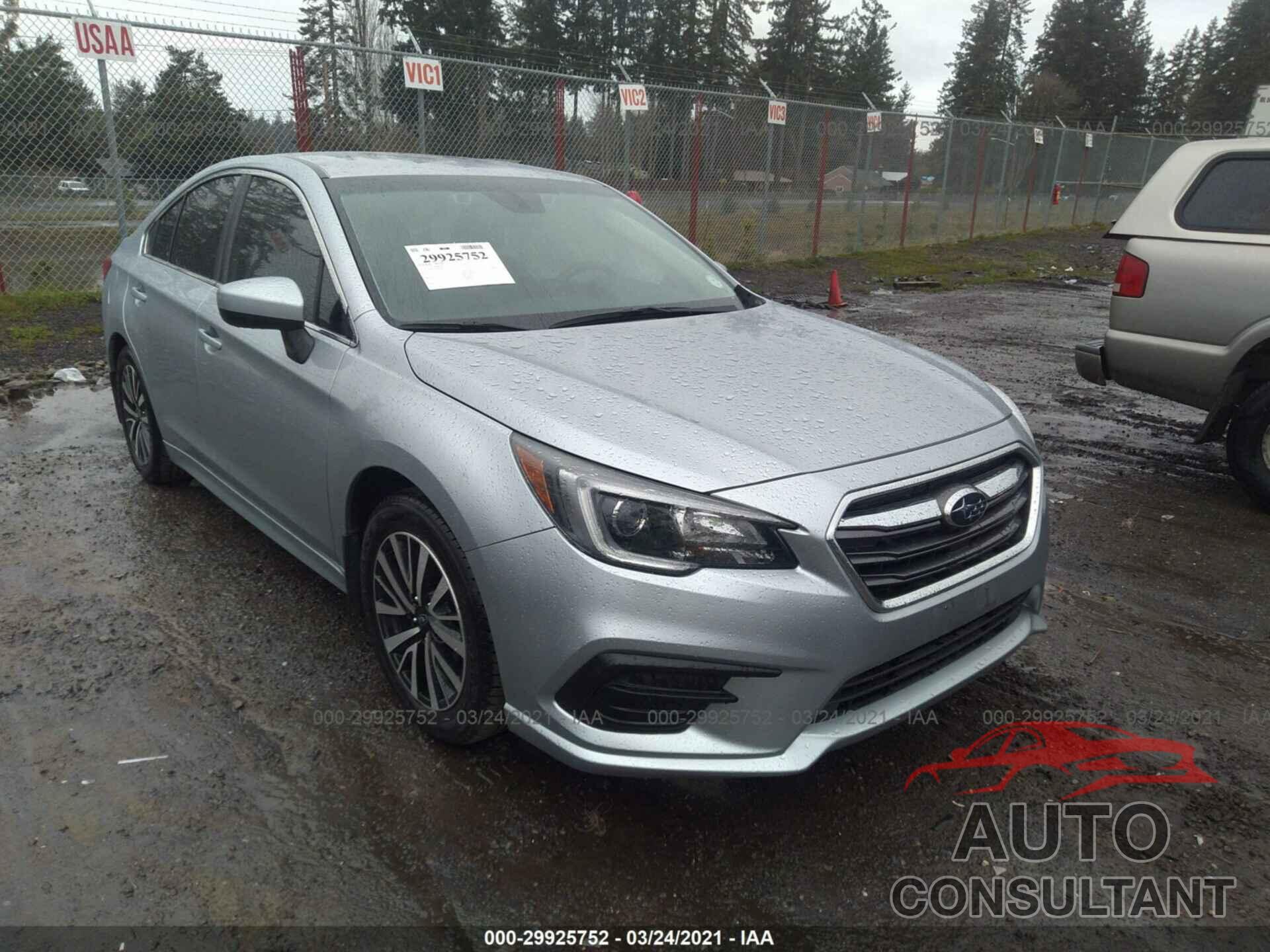 SUBARU LEGACY 2019 - 4S3BNAF66K3005331
