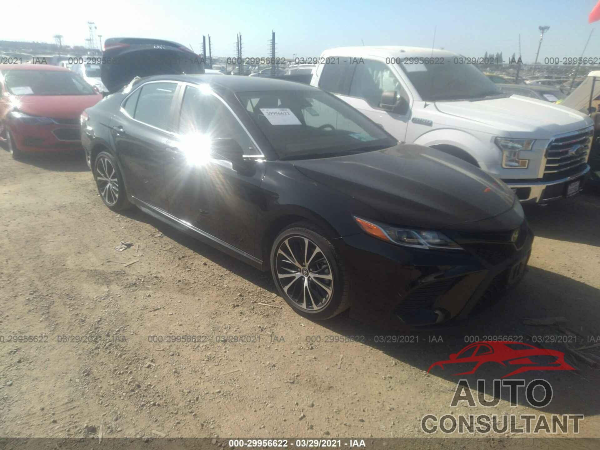 TOYOTA CAMRY 2020 - 4T1G11AK2LU330457