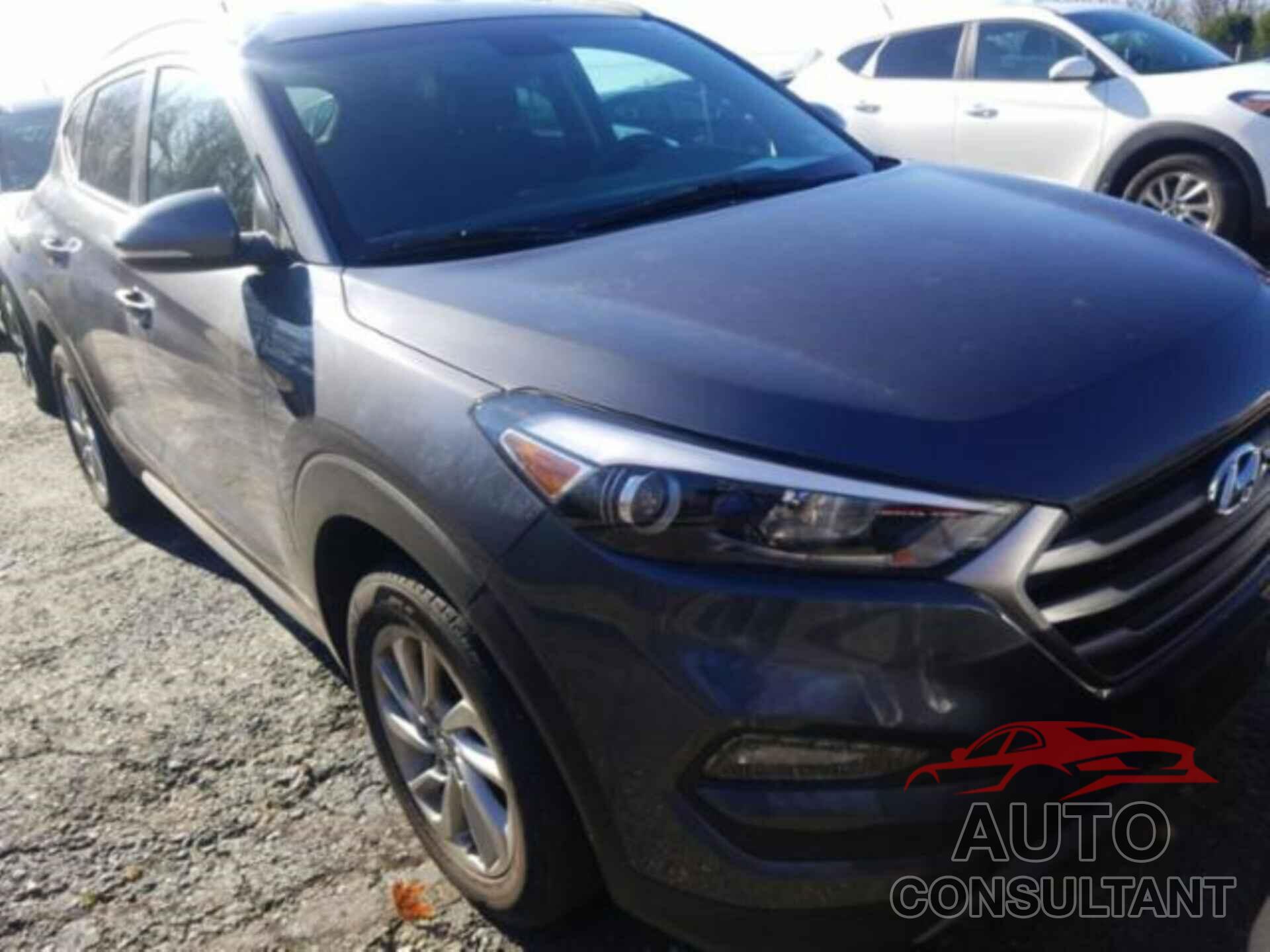 HYUNDAI TUCSON 2017 - KM8J3CA22HU574614