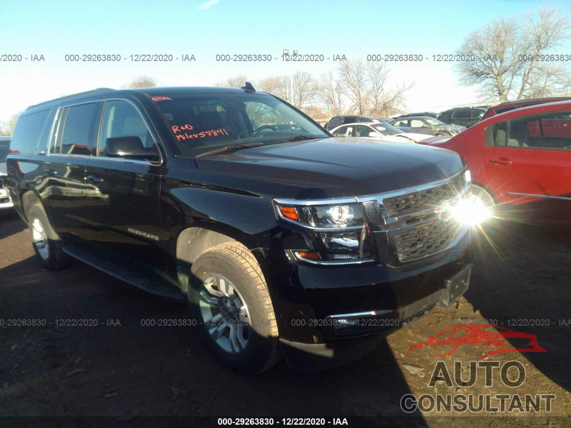 CHEVROLET SUBURBAN 2018 - 1GNSCHKC5JR329206