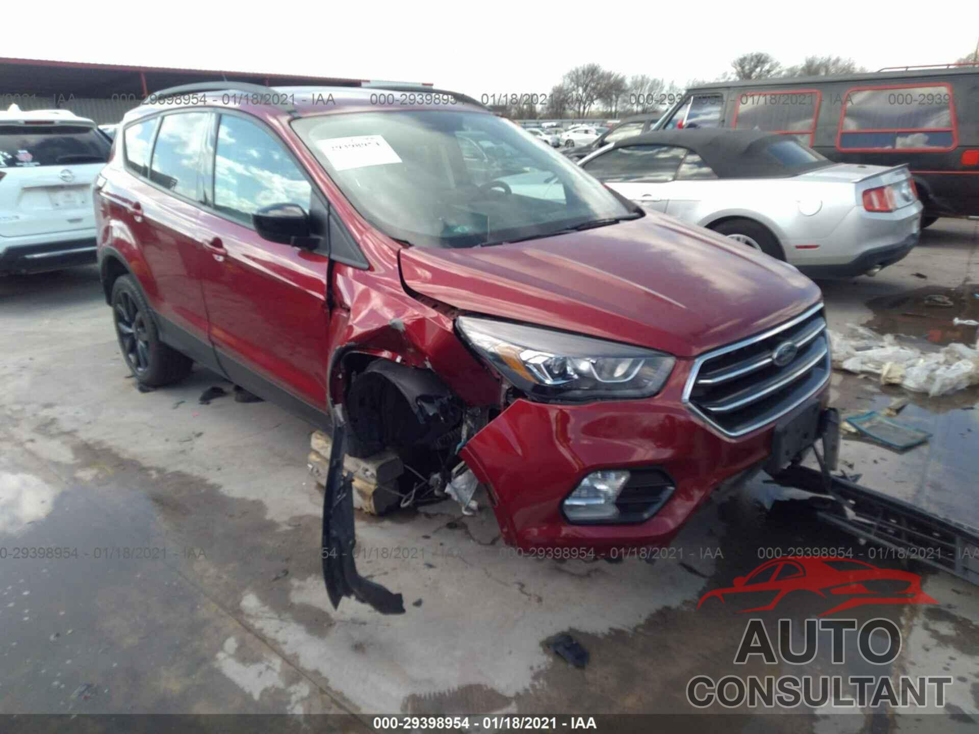 FORD ESCAPE 2018 - 1FMCU0GD4JUD28960