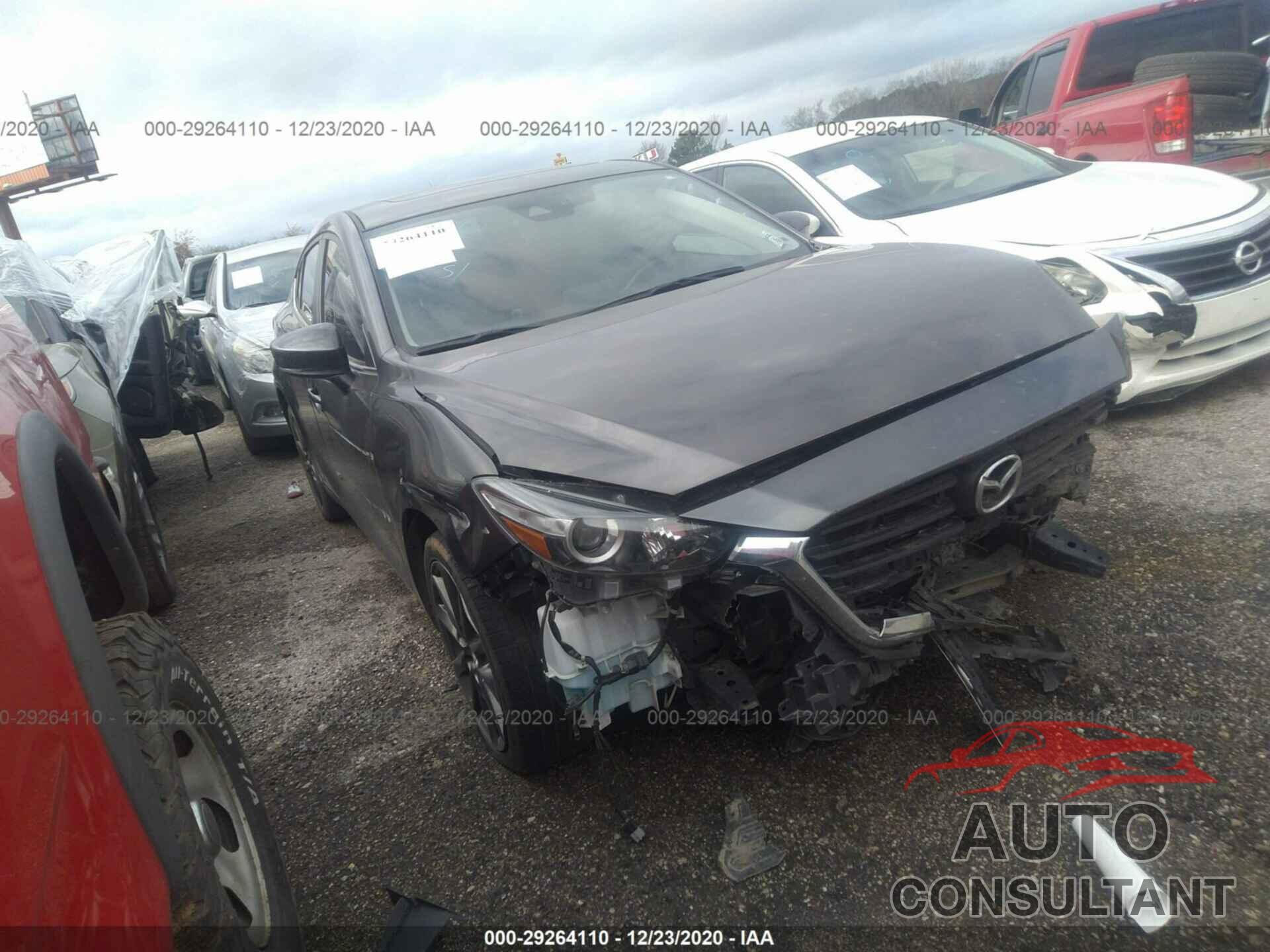 MAZDA MAZDA3 4-DOOR 2018 - 3MZBN1V34JM197995