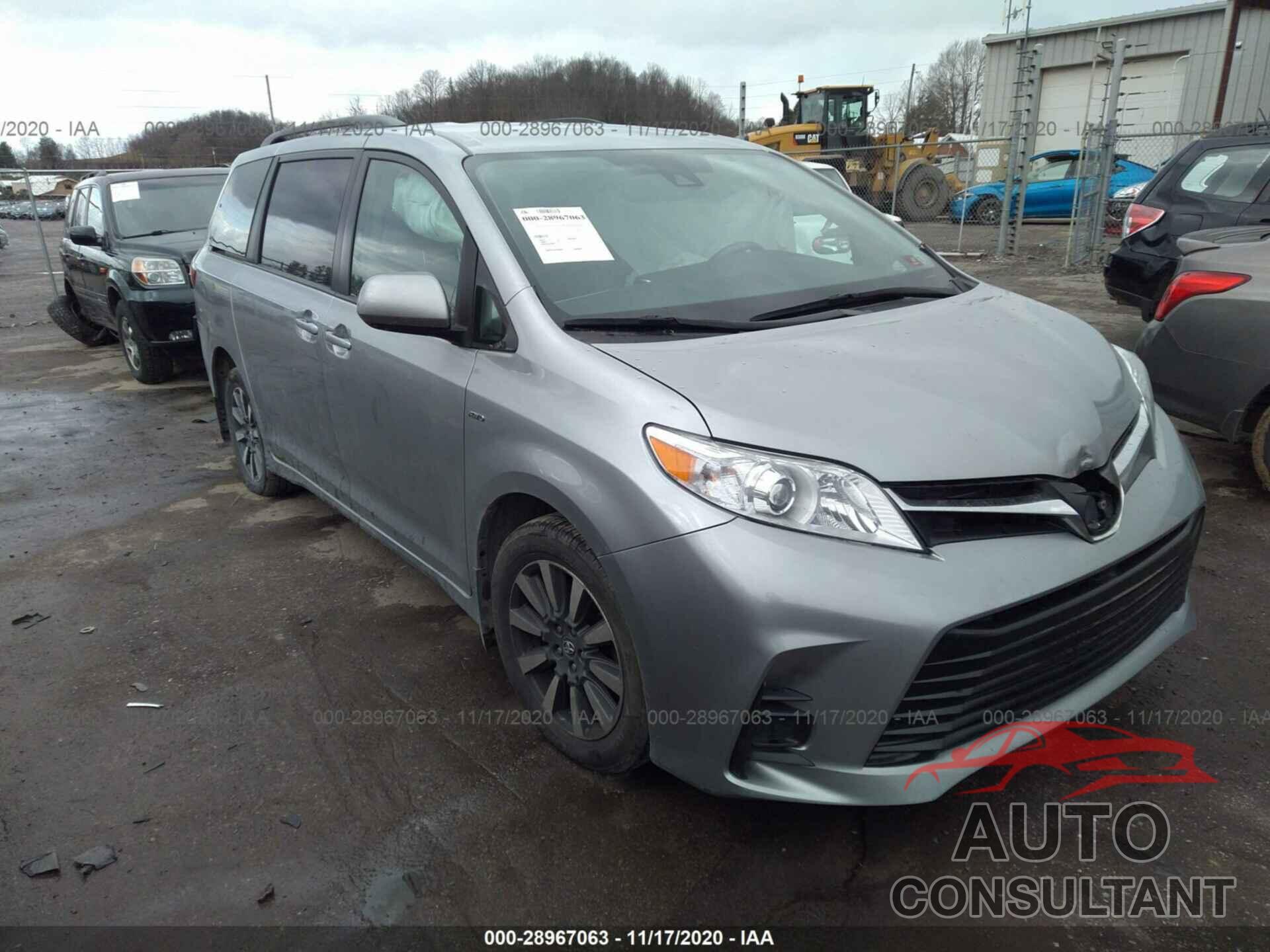 TOYOTA SIENNA 2018 - 5TDJZ3DC3JS193226