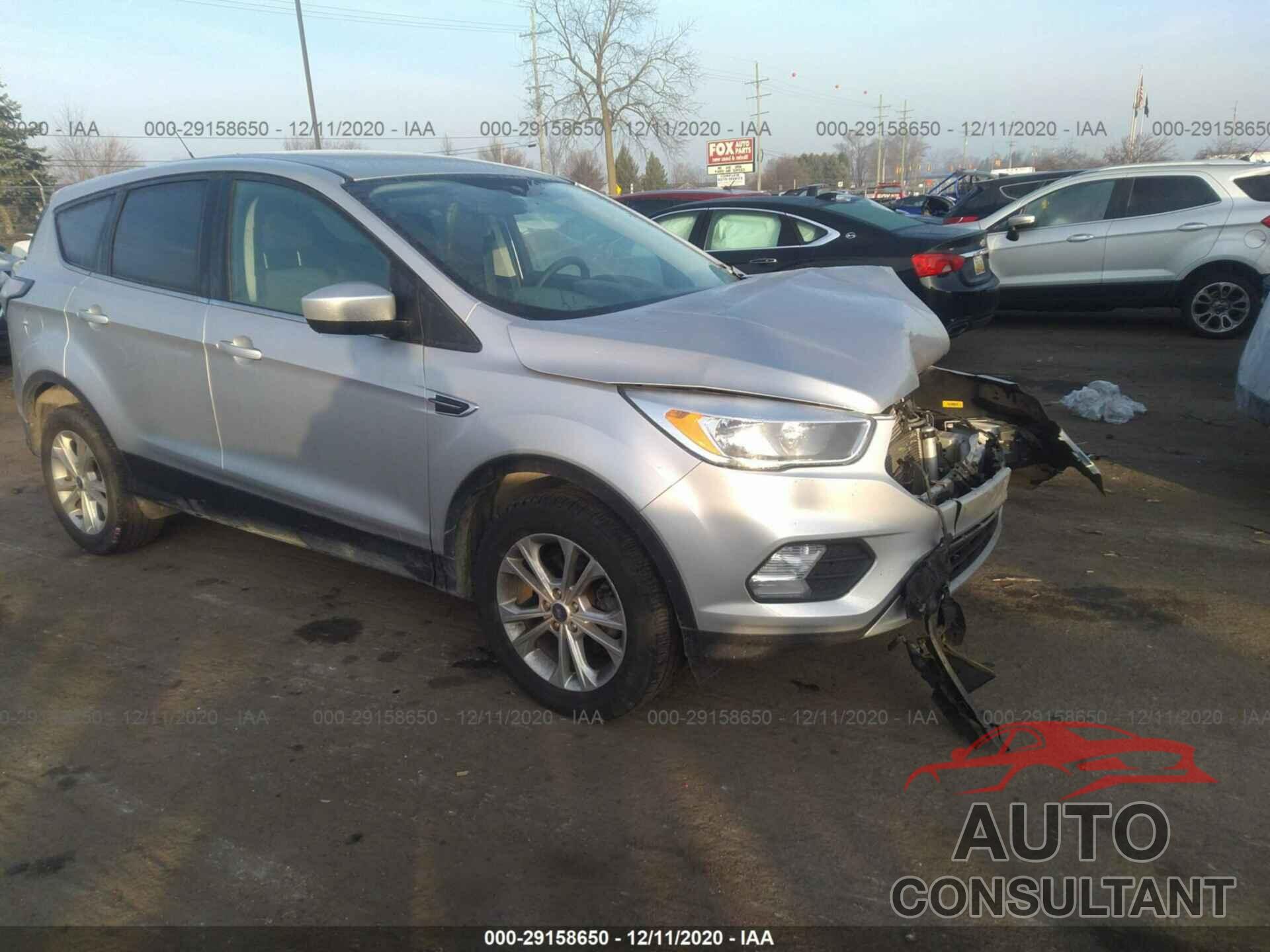 FORD ESCAPE 2017 - 1FMCU0GD7HUD18708