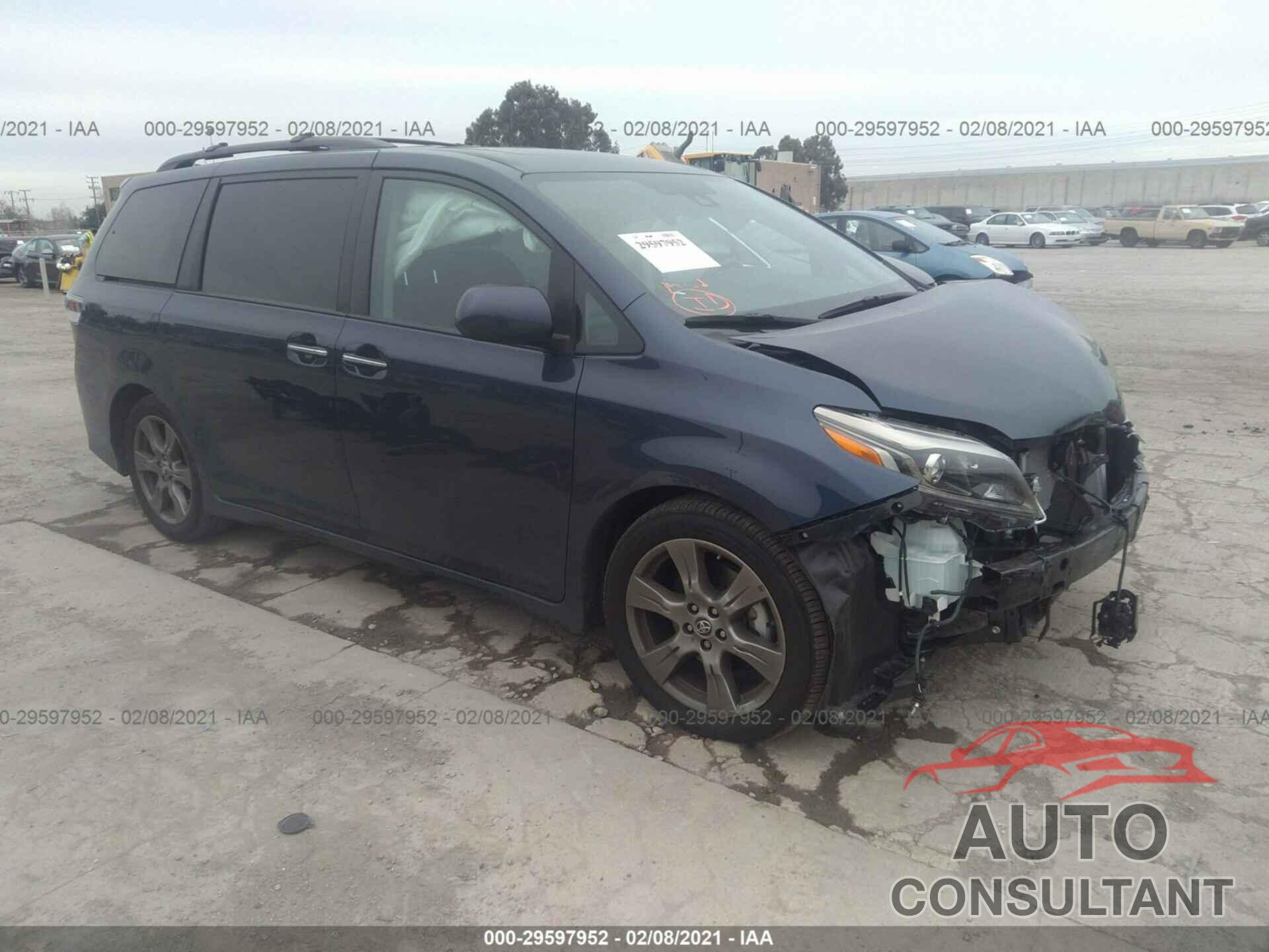 TOYOTA SIENNA 2019 - 5TDXZ3DC2KS007171