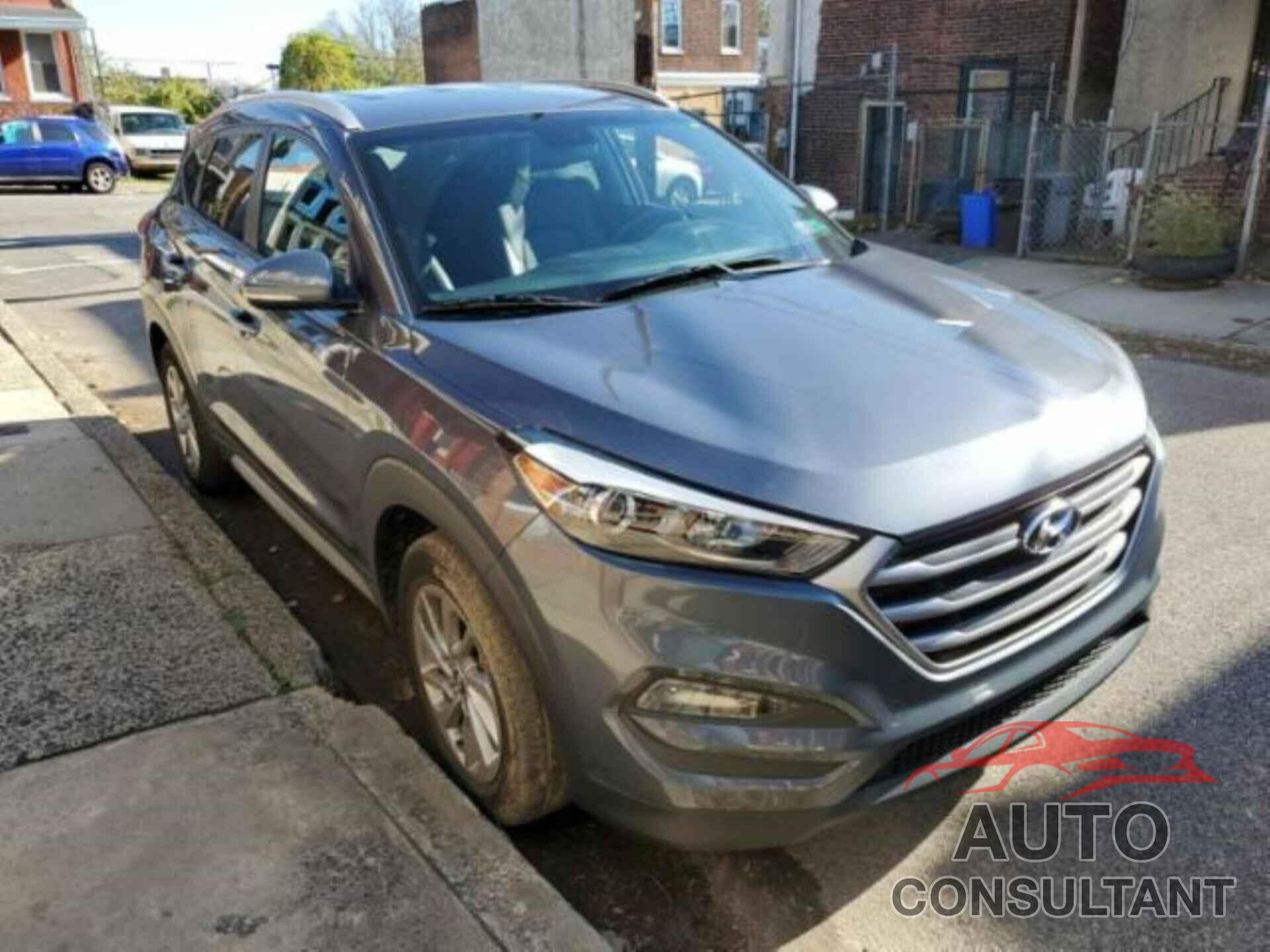 HYUNDAI TUCSON 2018 - KM8J3CA41JU604743