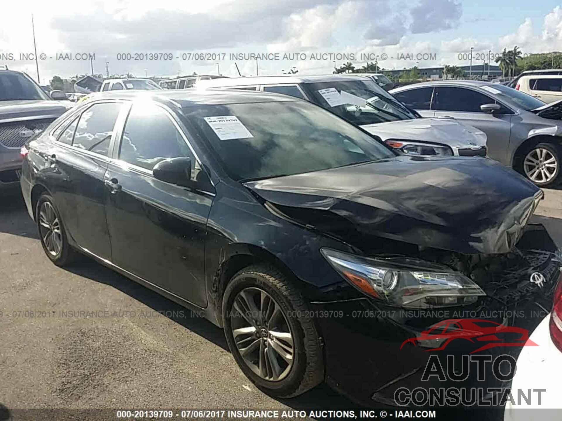 Toyota Camry 2015 - 4T1BF1FK4FU061645