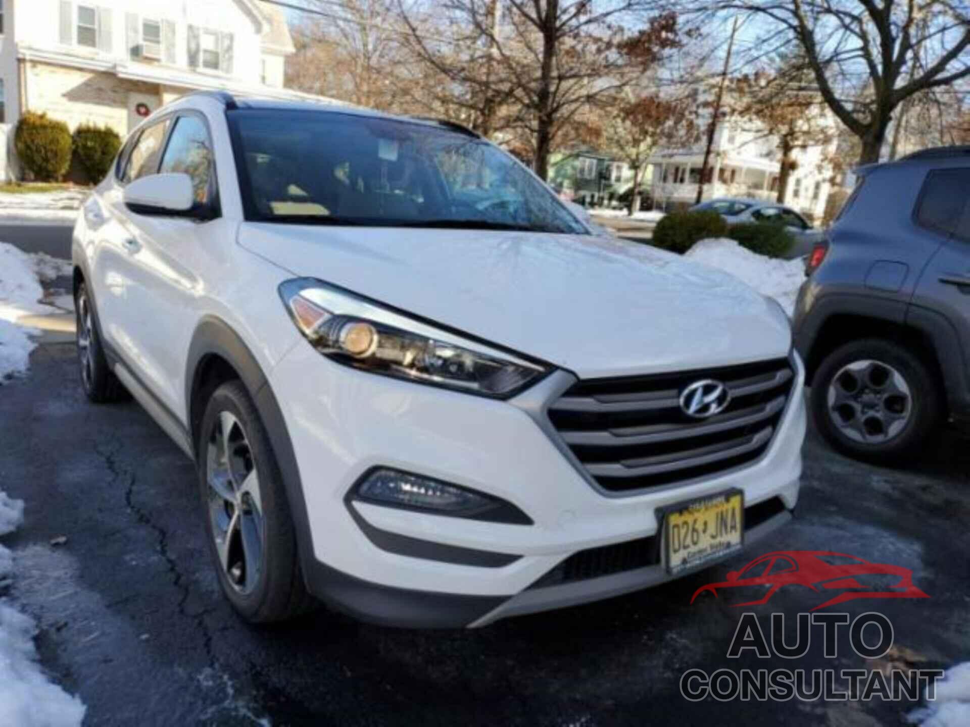 HYUNDAI TUCSON 2017 - KM8J3CA21HU575026
