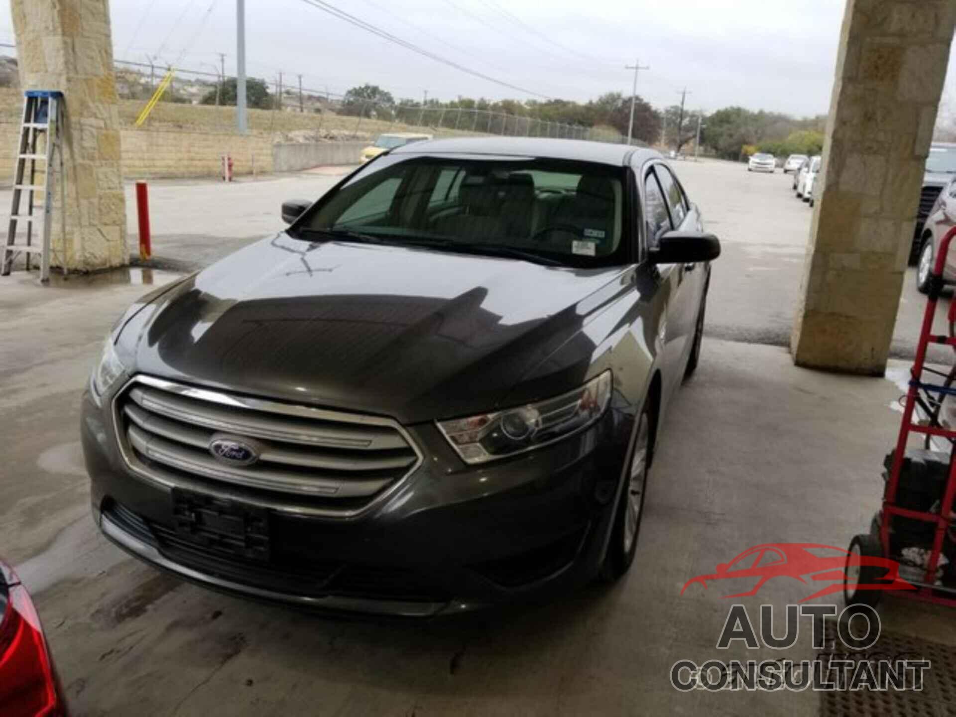 FORD TAURUS 2017 - 1FAHP2D89HG123024