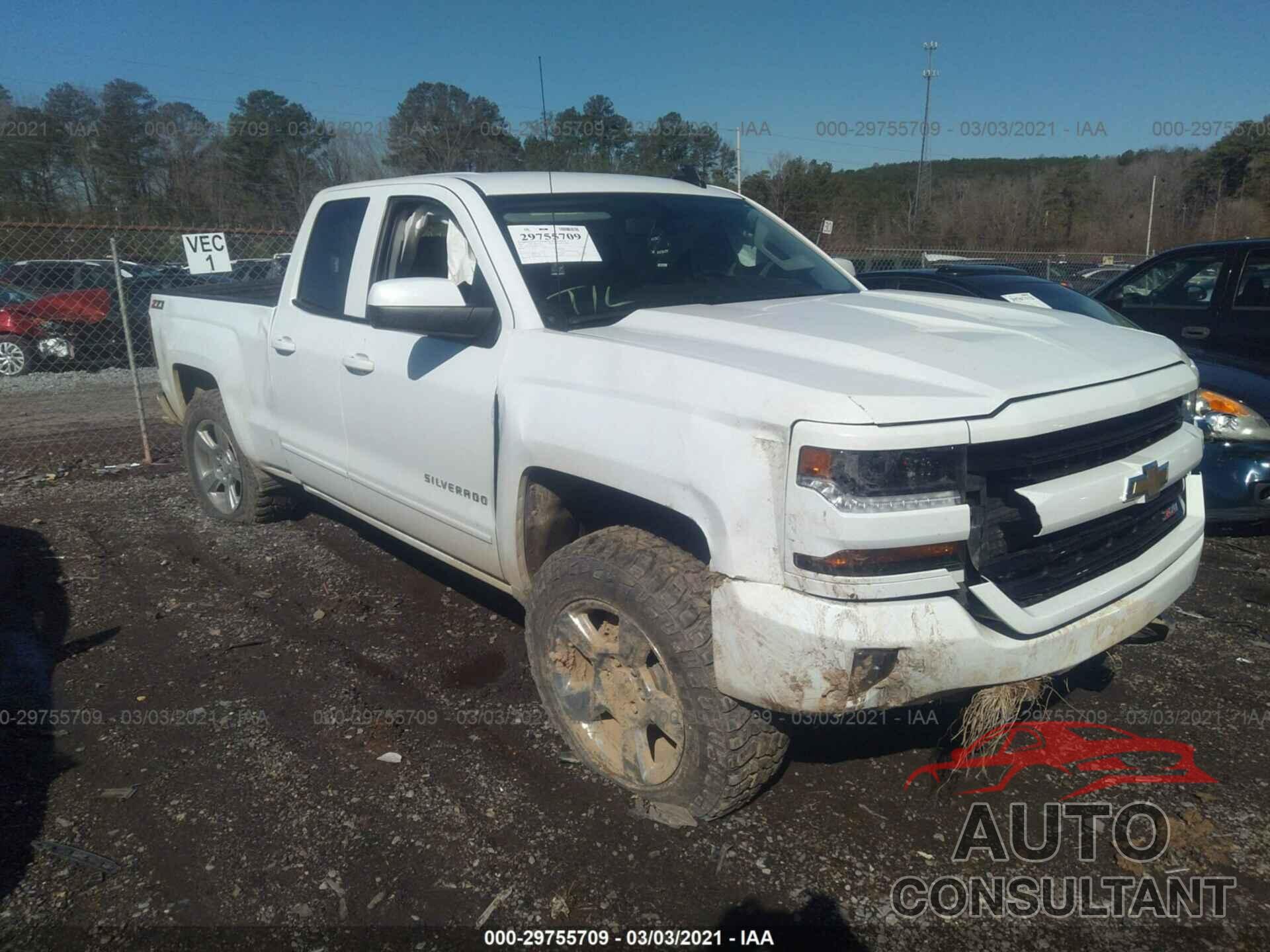 CHEVROLET SILVERADO 1500 2017 - 1GCVKREC4HZ361505