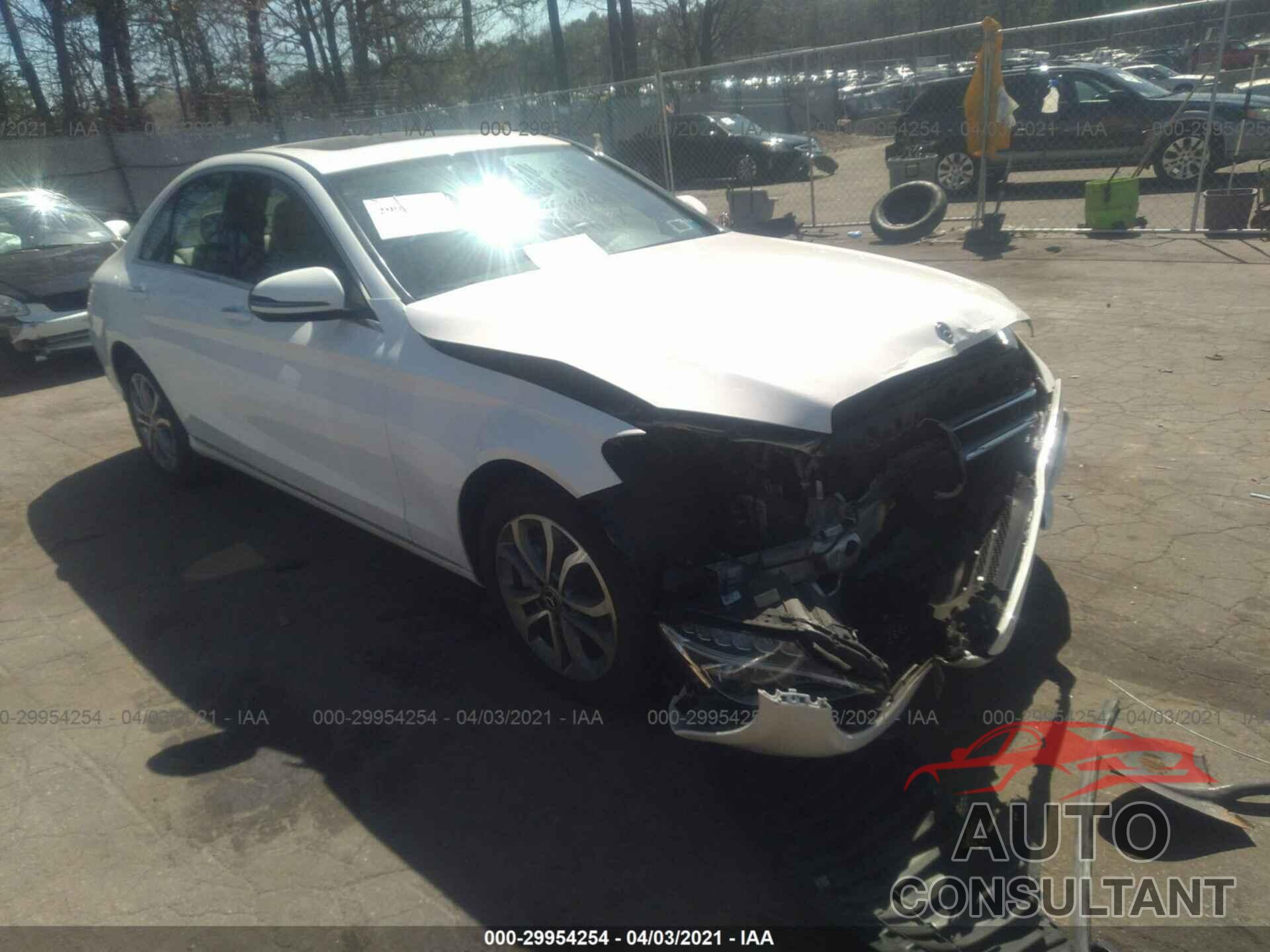 MERCEDES-BENZ C-CLASS 2018 - 55SWF4KB3JU251630