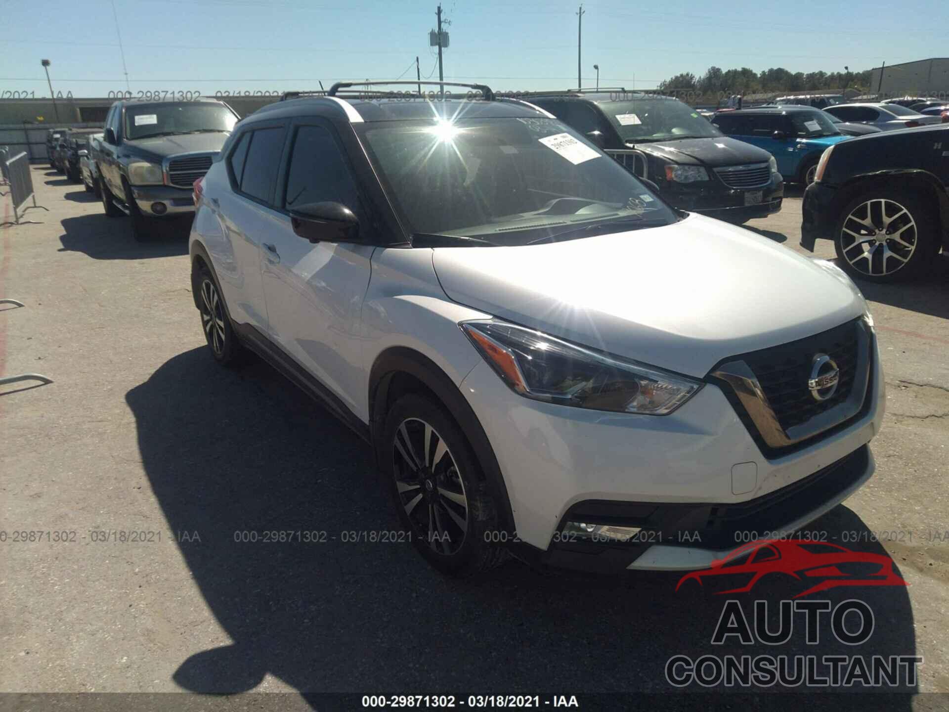 NISSAN KICKS 2019 - 3N1CP5CU1KL519068