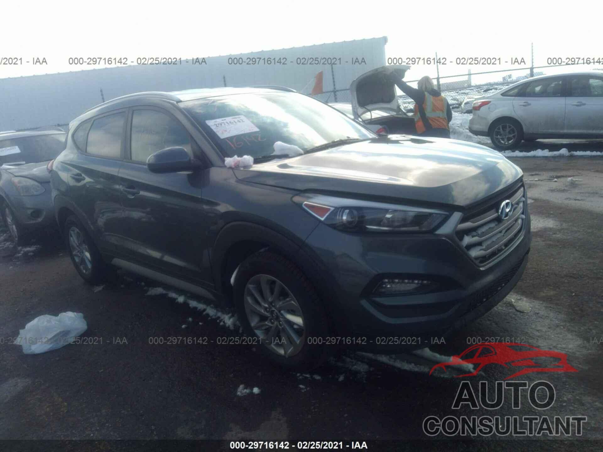 HYUNDAI TUCSON 2018 - KM8J3CA49JU679464