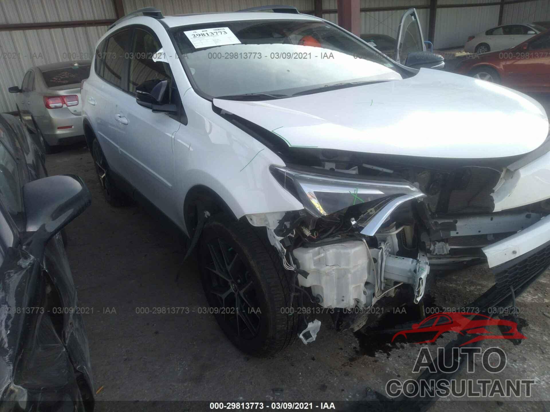 TOYOTA RAV4 2018 - JTMJFREV2JJ175650