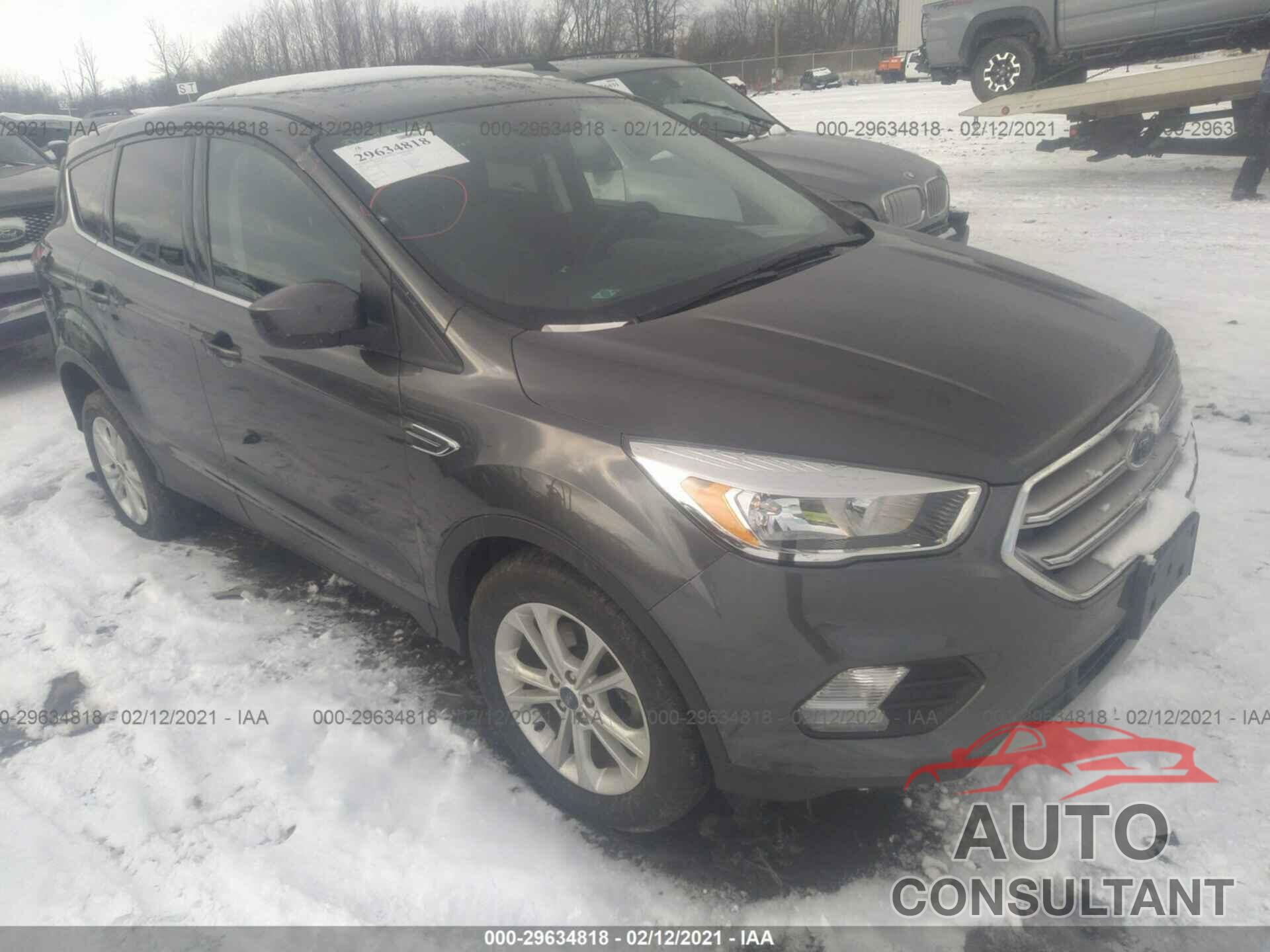 FORD ESCAPE 2017 - 1FMCU0GD8HUE10345