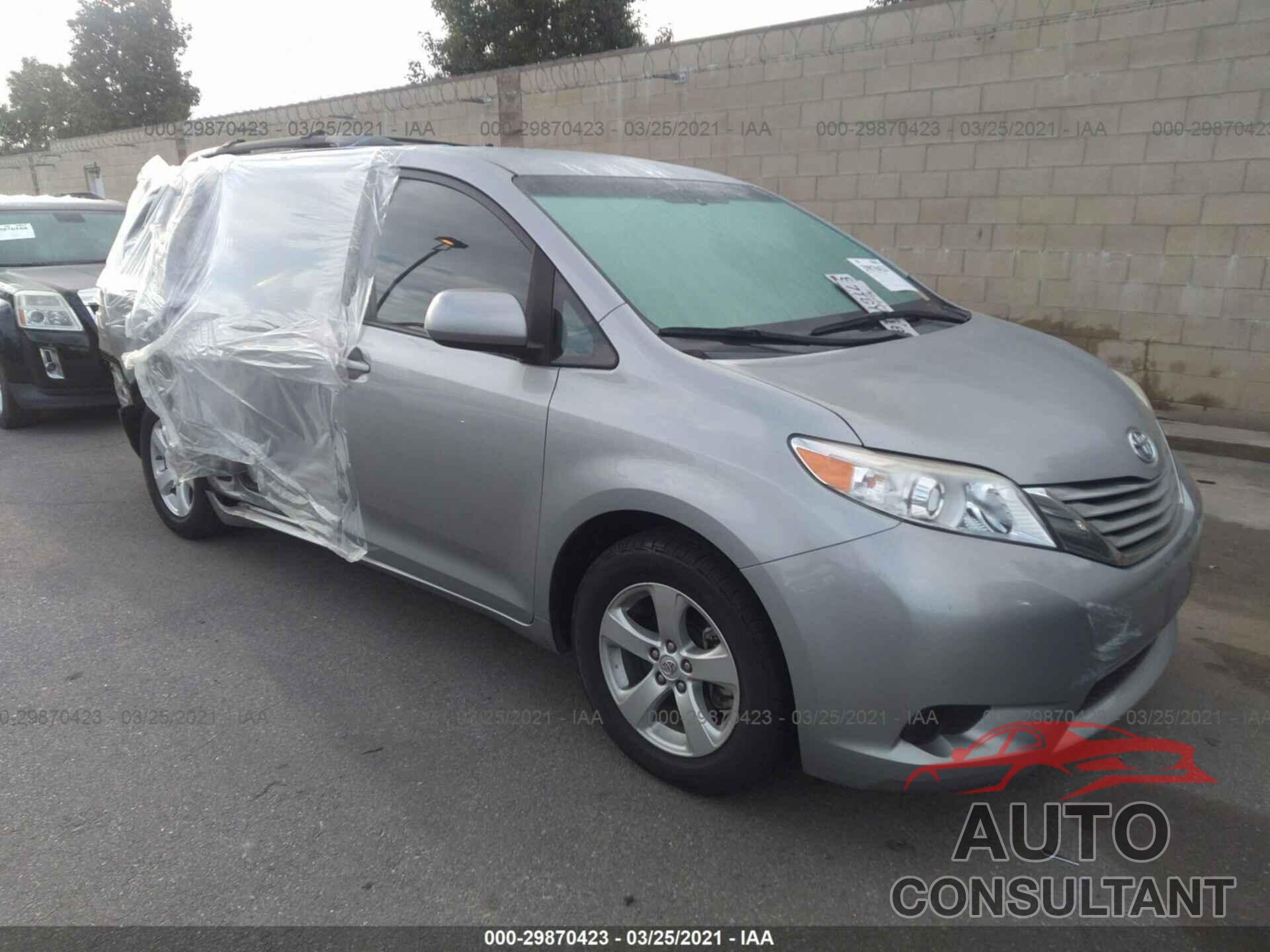 TOYOTA SIENNA 2016 - 5TDKK3DC5GS720037