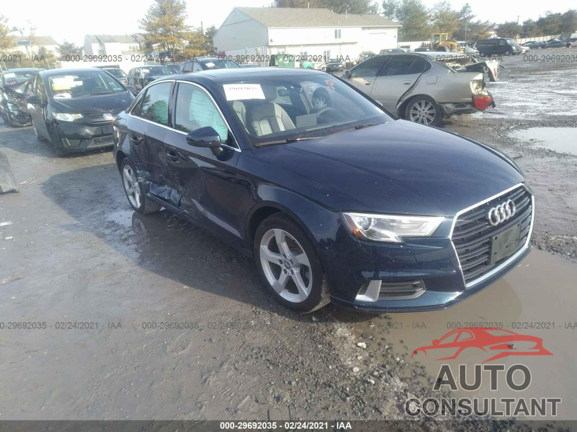 AUDI A3 SEDAN 2019 - WAUAUGFF0K1010566