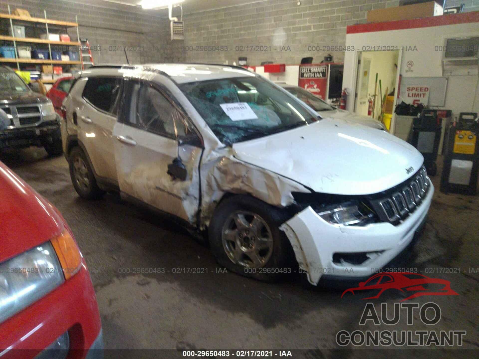 JEEP COMPASS 2018 - 3C4NJDBB4JT479150