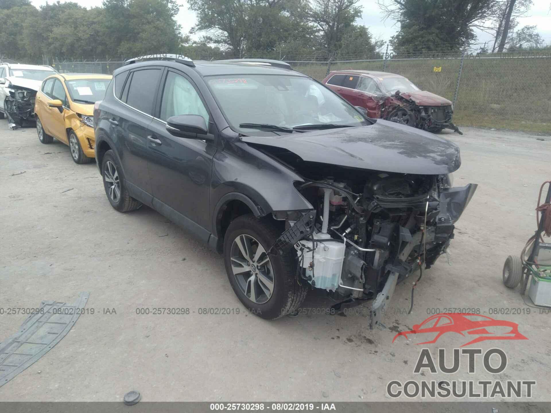 TOYOTA RAV4 2018 - 2T3RFREV2JW828241