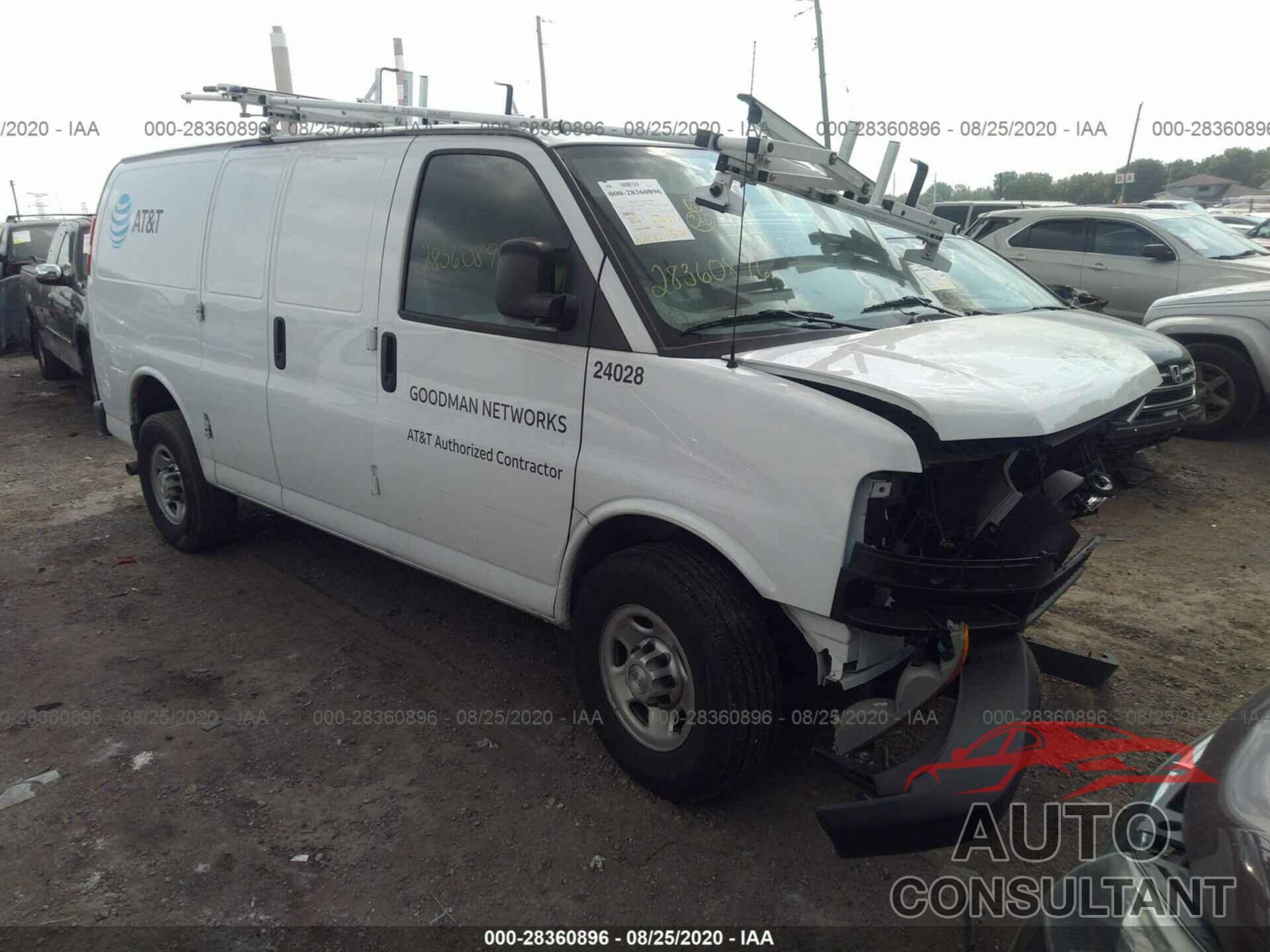 CHEVROLET EXPRESS CARGO VAN 2019 - 1GCWGAFP0K1240596